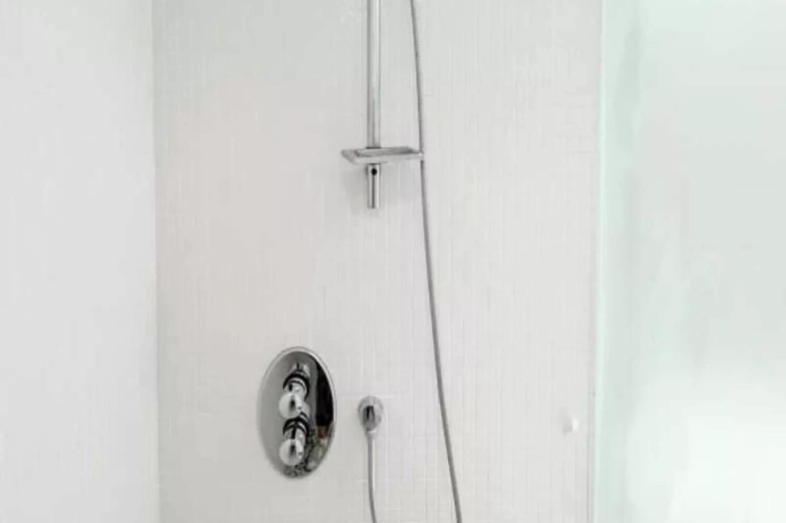 Appartement De Haut Standing Authentique Situ&eacute; Au Coeur Du Triangle D'or-Buitenkant zomer