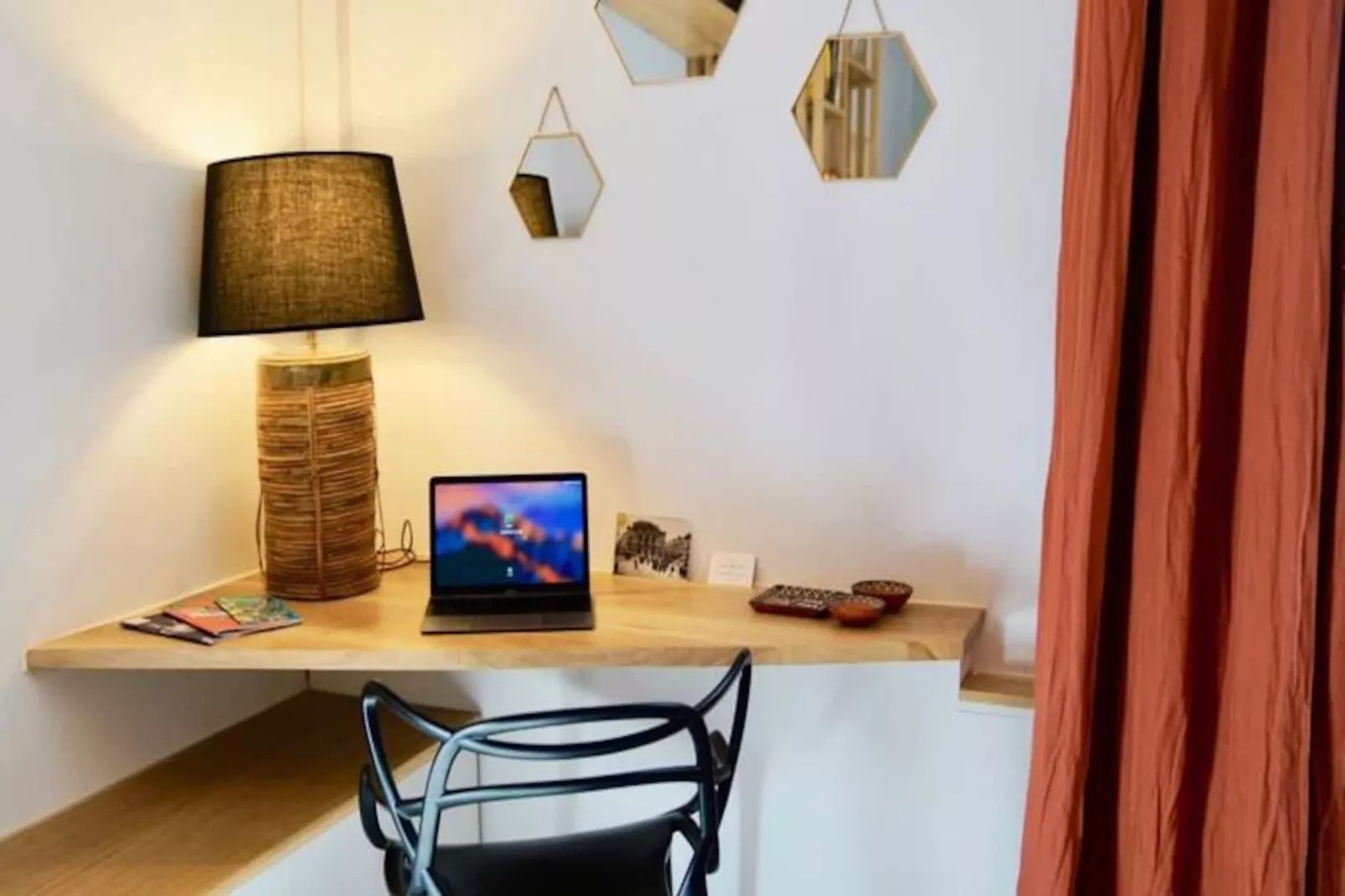 Home Chic Home - Les Suites De La Com&eacute;die - Suite2-Image-tags.