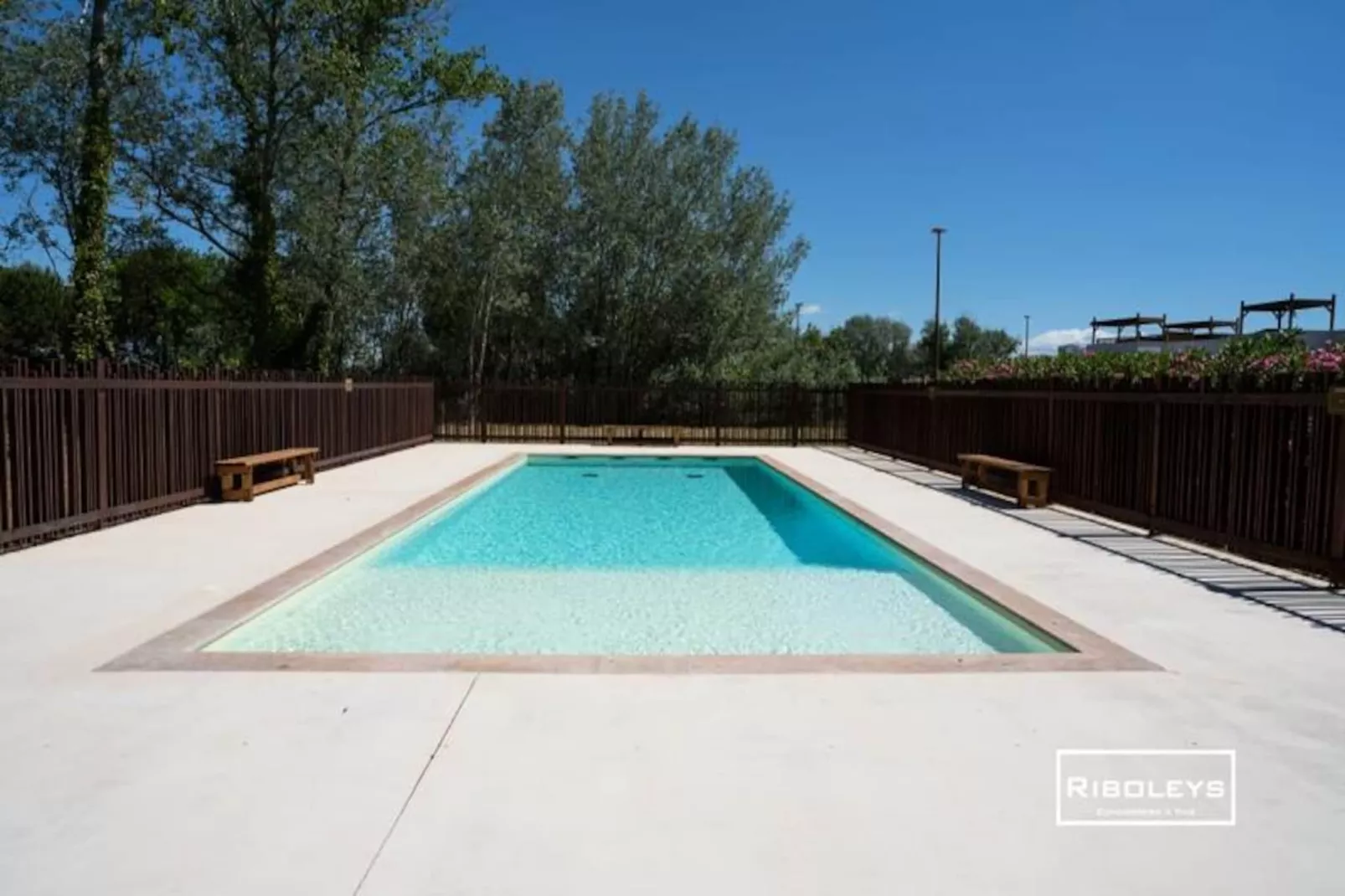 T4 Climatis&eacute; Avec Piscine &agrave; 400m De La Mer-Image-tags.