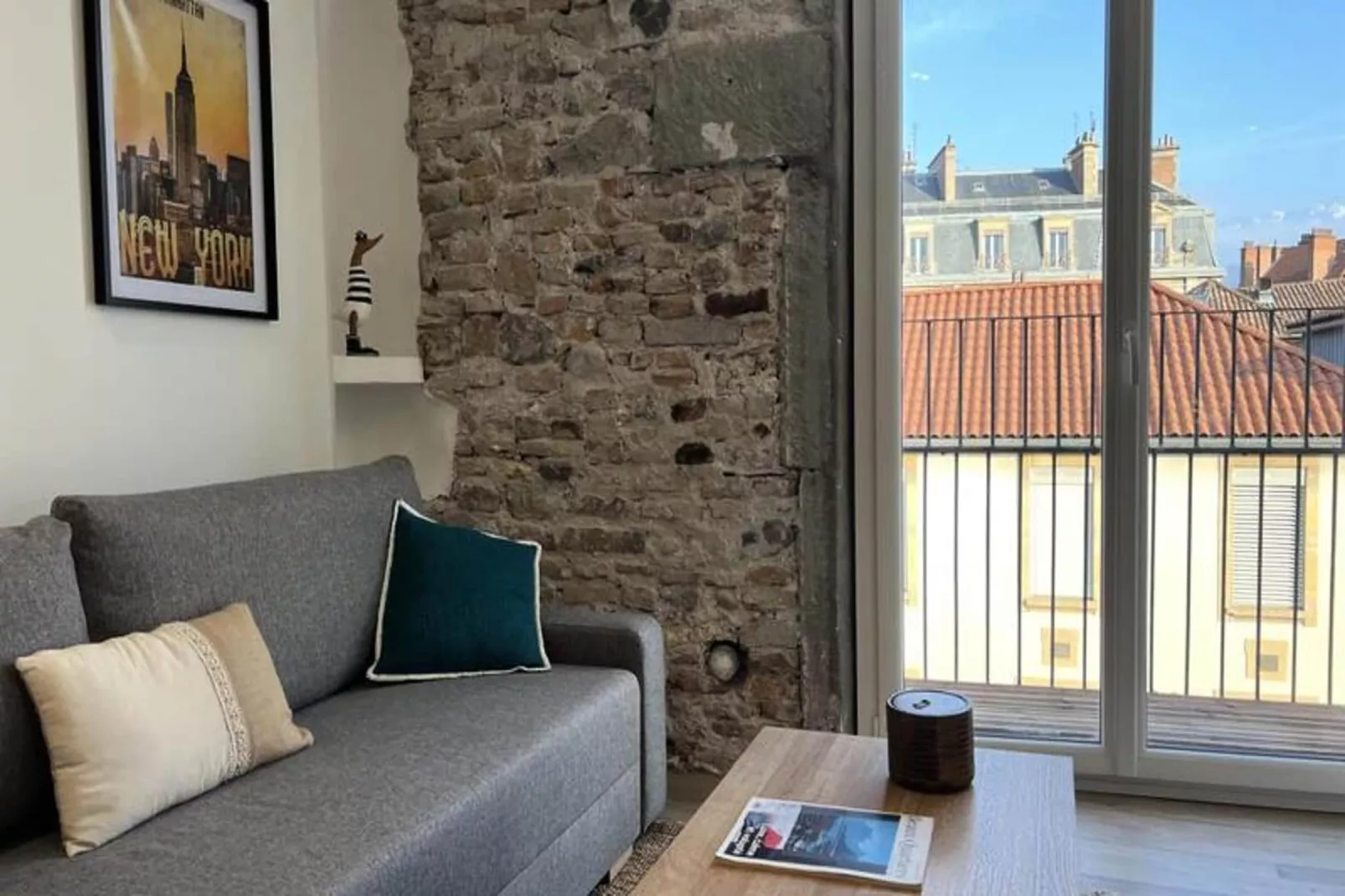 Le T2 Lumineux En Hyper-centre Pi&eacute;ton 🌞-Woonkamer