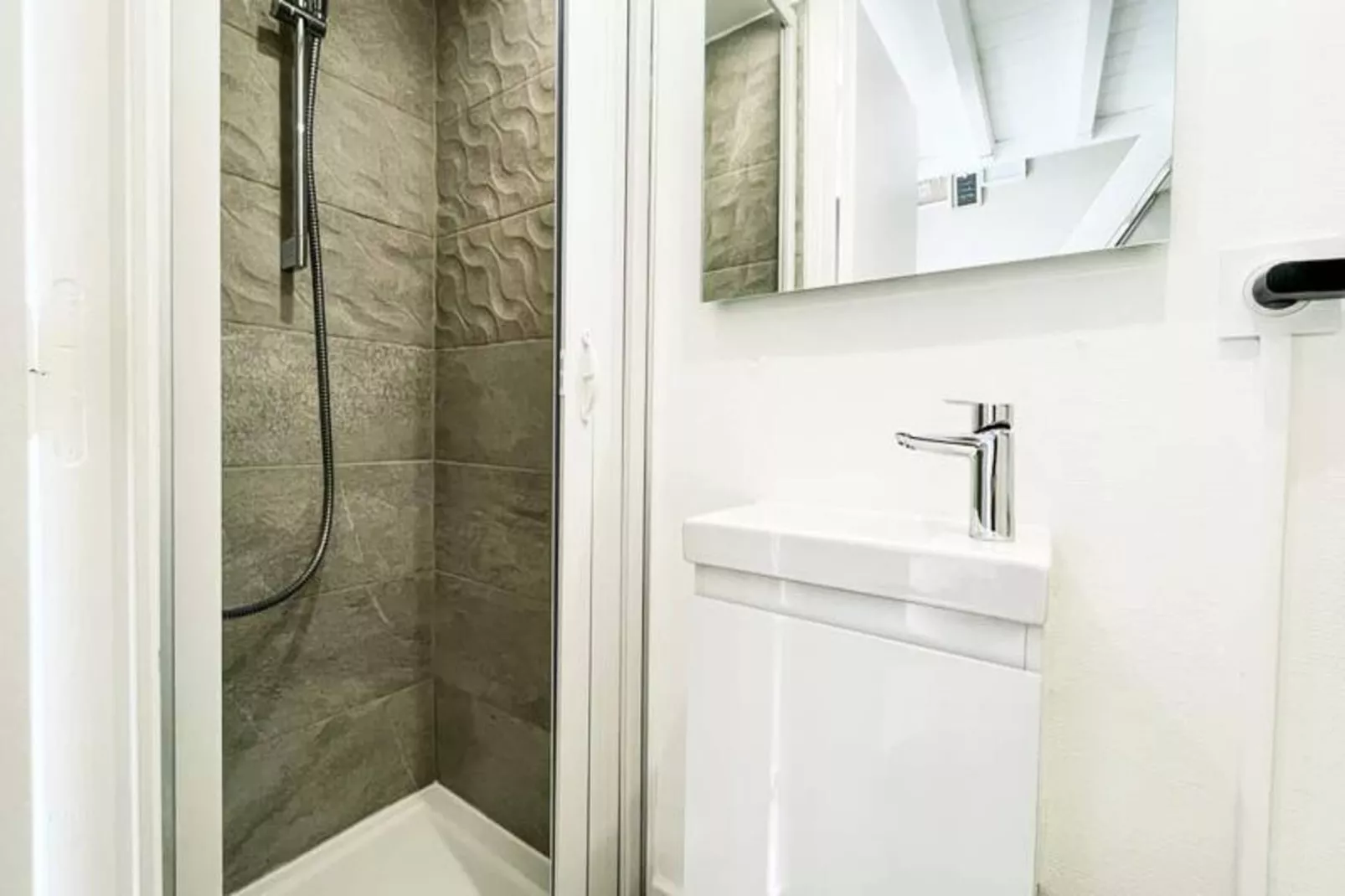 Le Studio En Duplex Championnet - Humbert Ii (droite) 👑-Badkamer