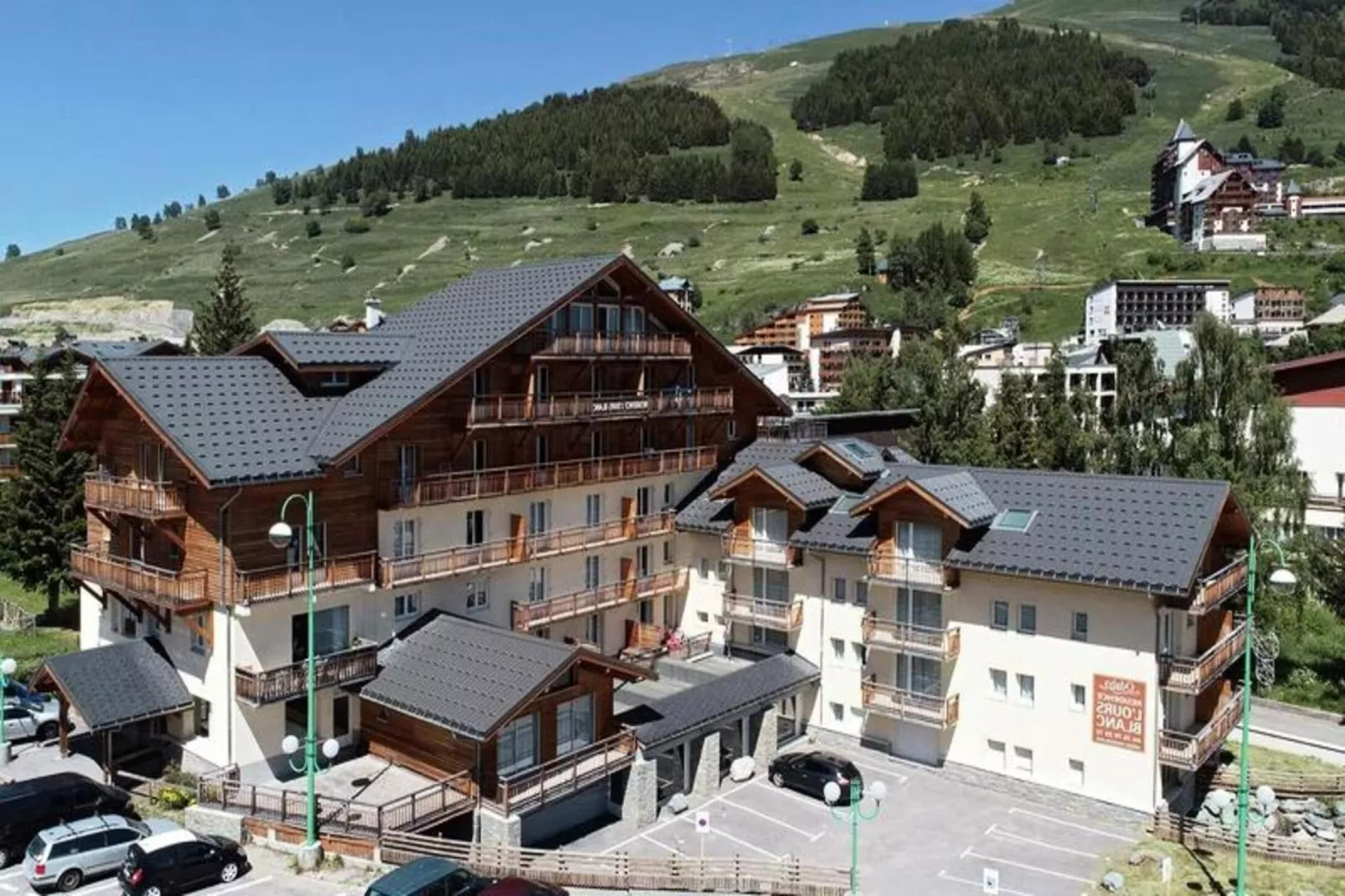 Résidence Odalys L'Ours Blanc-Buitenkant zomer