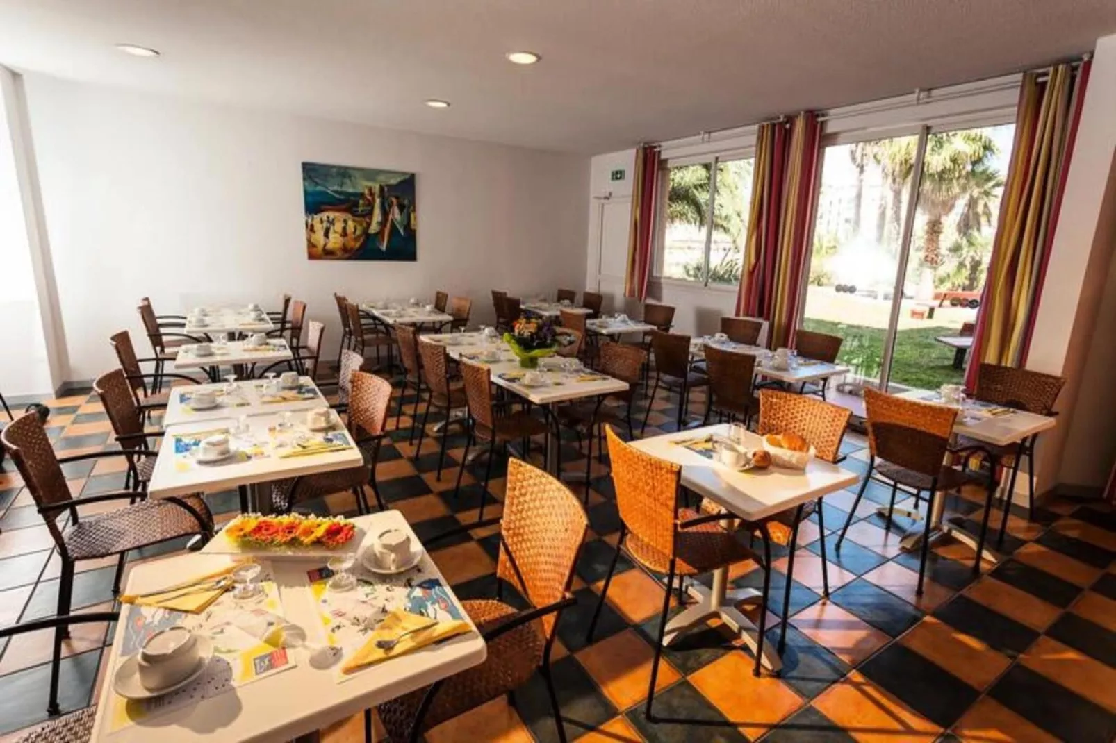 Résidence Mer & Golf Port Argelès***-Buitenkant zomer