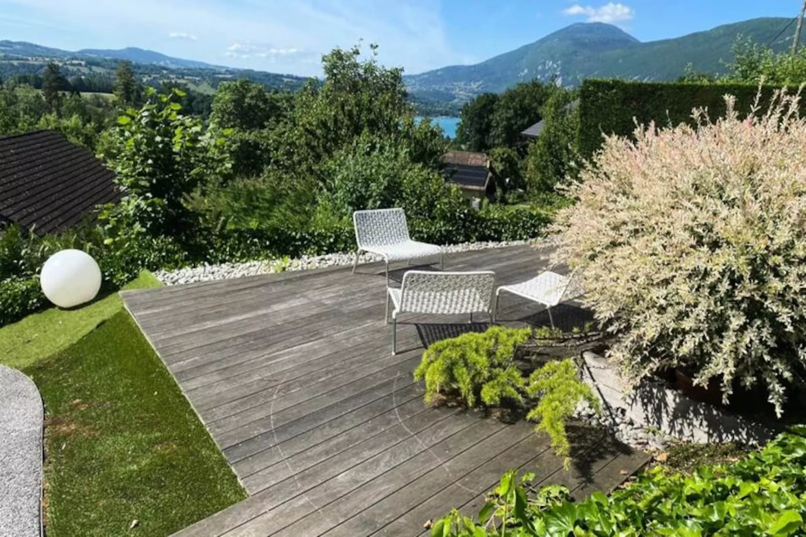 Belle Villa Avec Piscine Jacuzzi Et Vue Lac-Image-tags.