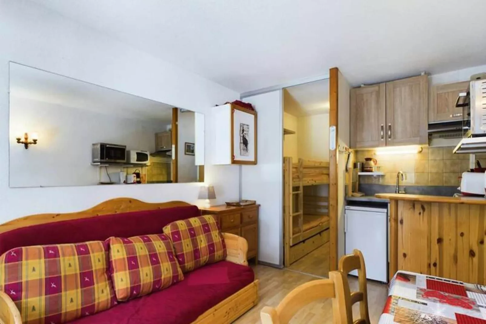 Résidence Bouquetins A-Buitenkant zomer