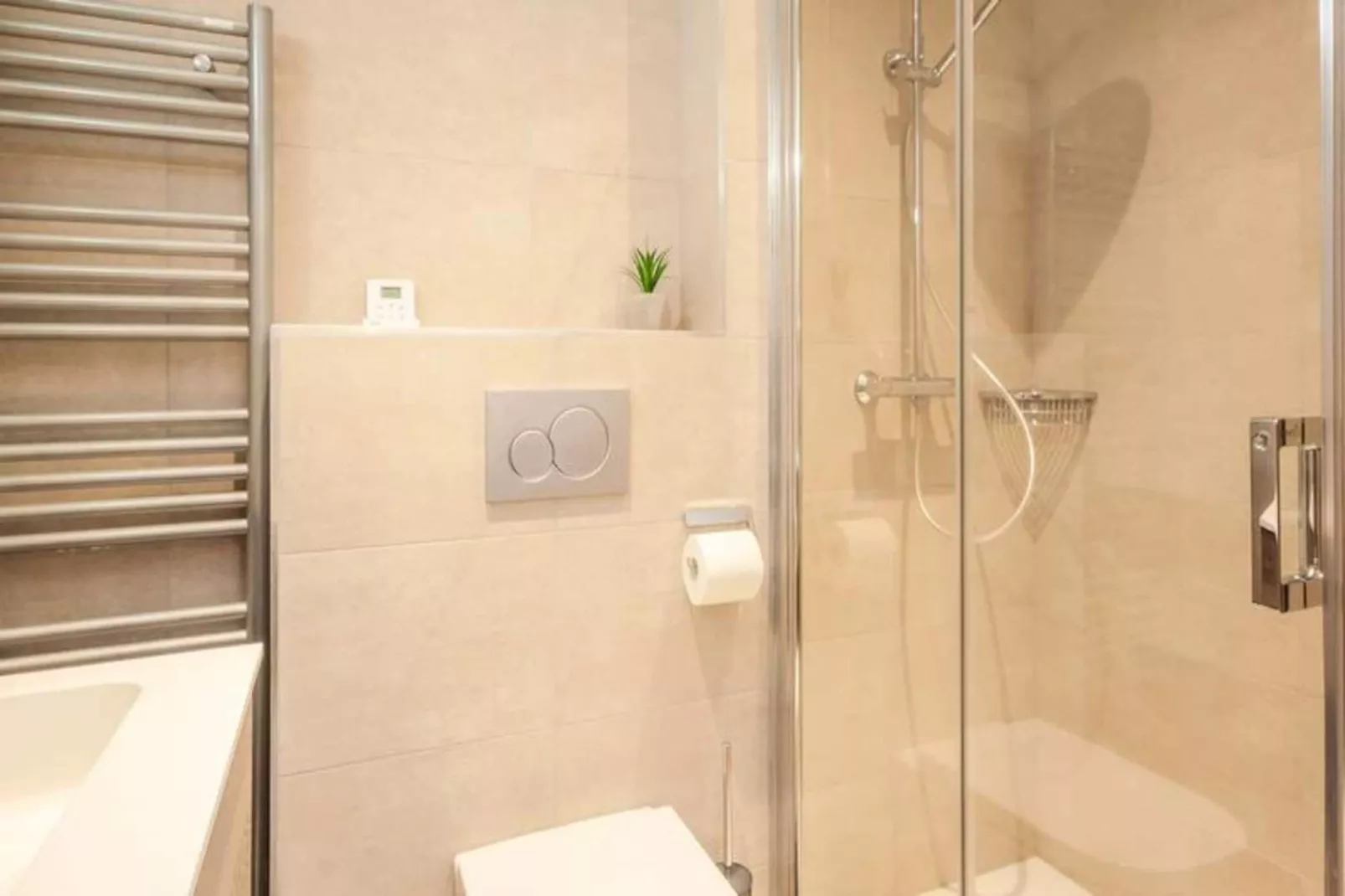 Résidence Les Portes Du Pleney-Badkamer