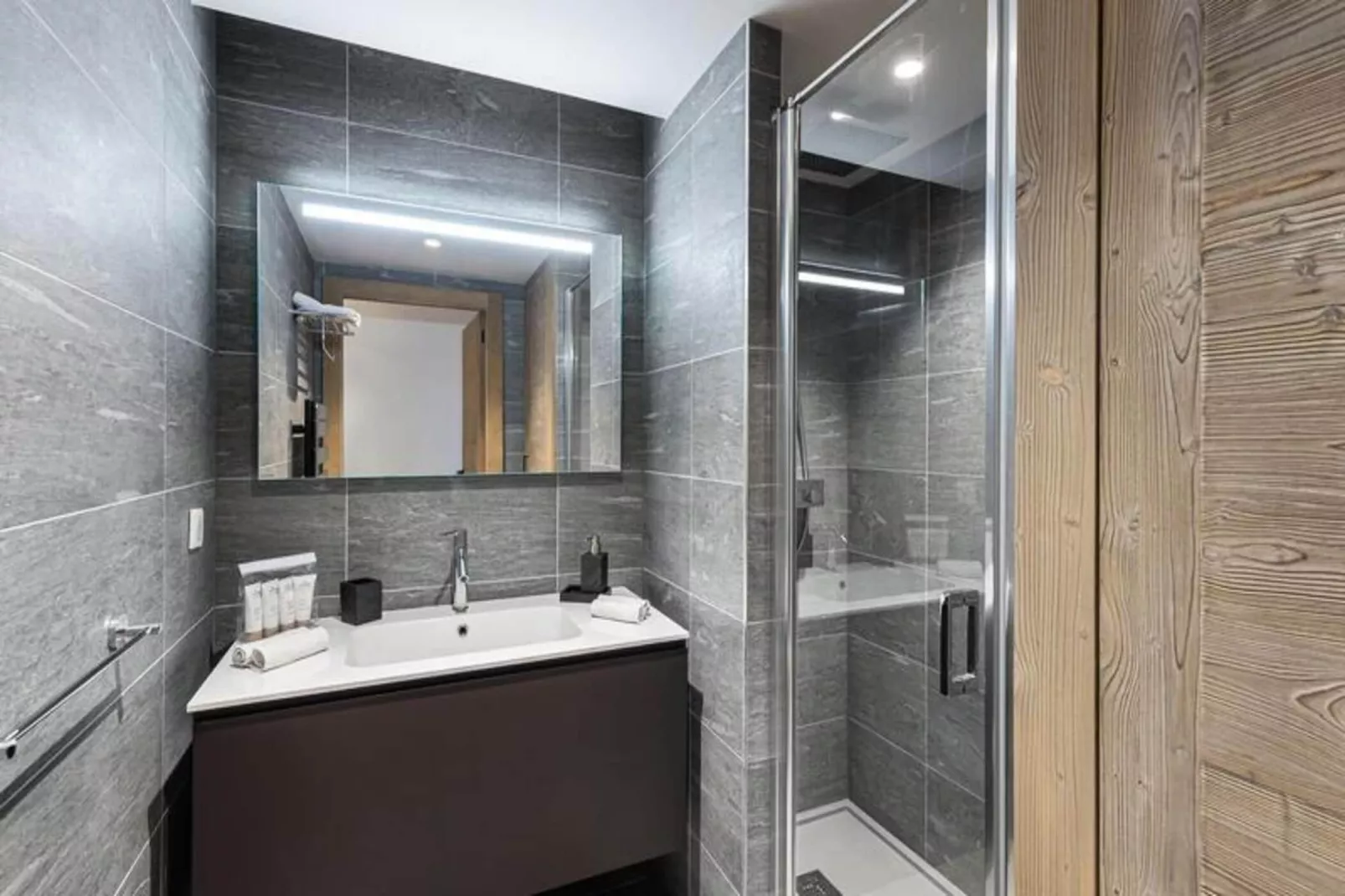 Résidence Stallion B-Buitenkant zomer