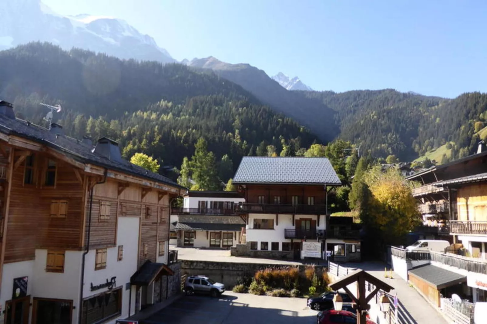Résidence Cressoua-Buitenkant zomer
