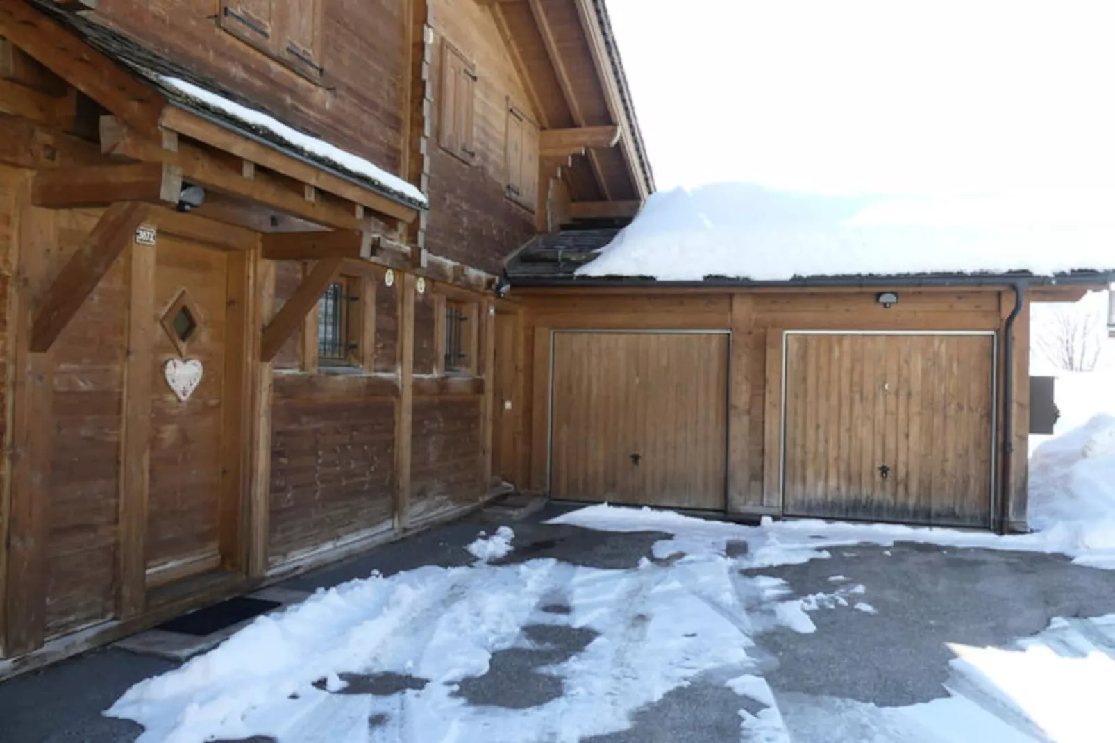 Chalets à La Clusaz-Image-tags.