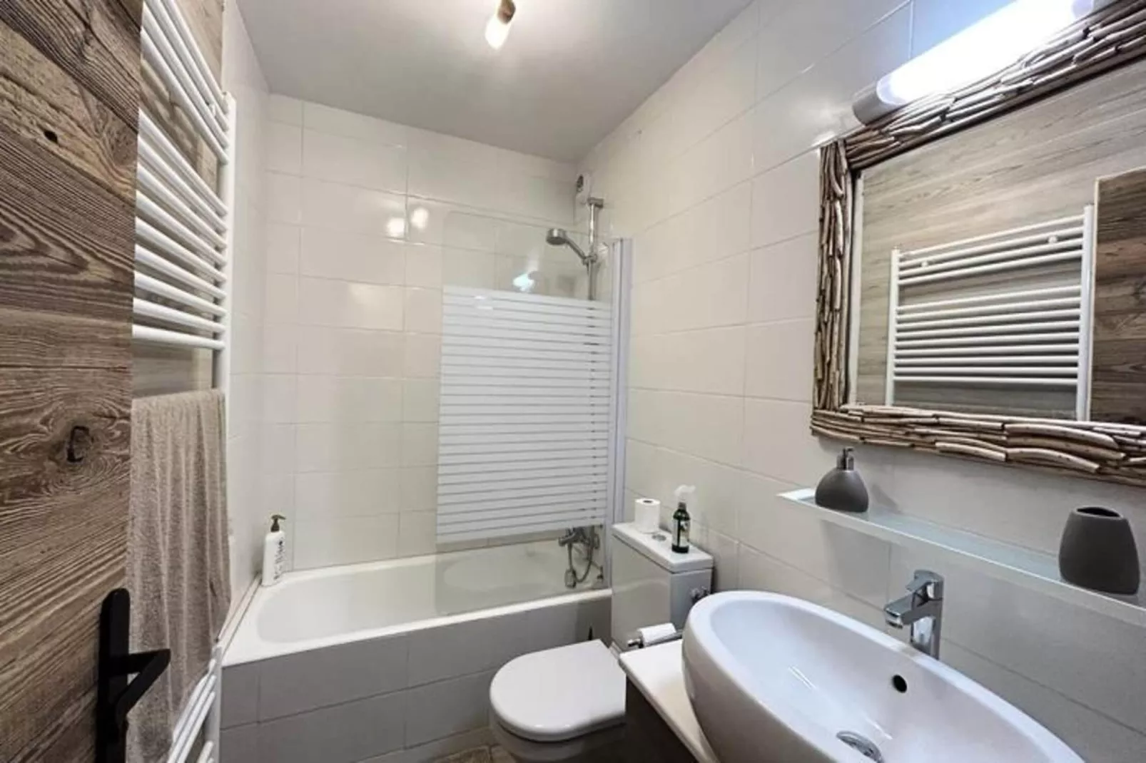 Résidence La Pointe Des Verres-Badkamer