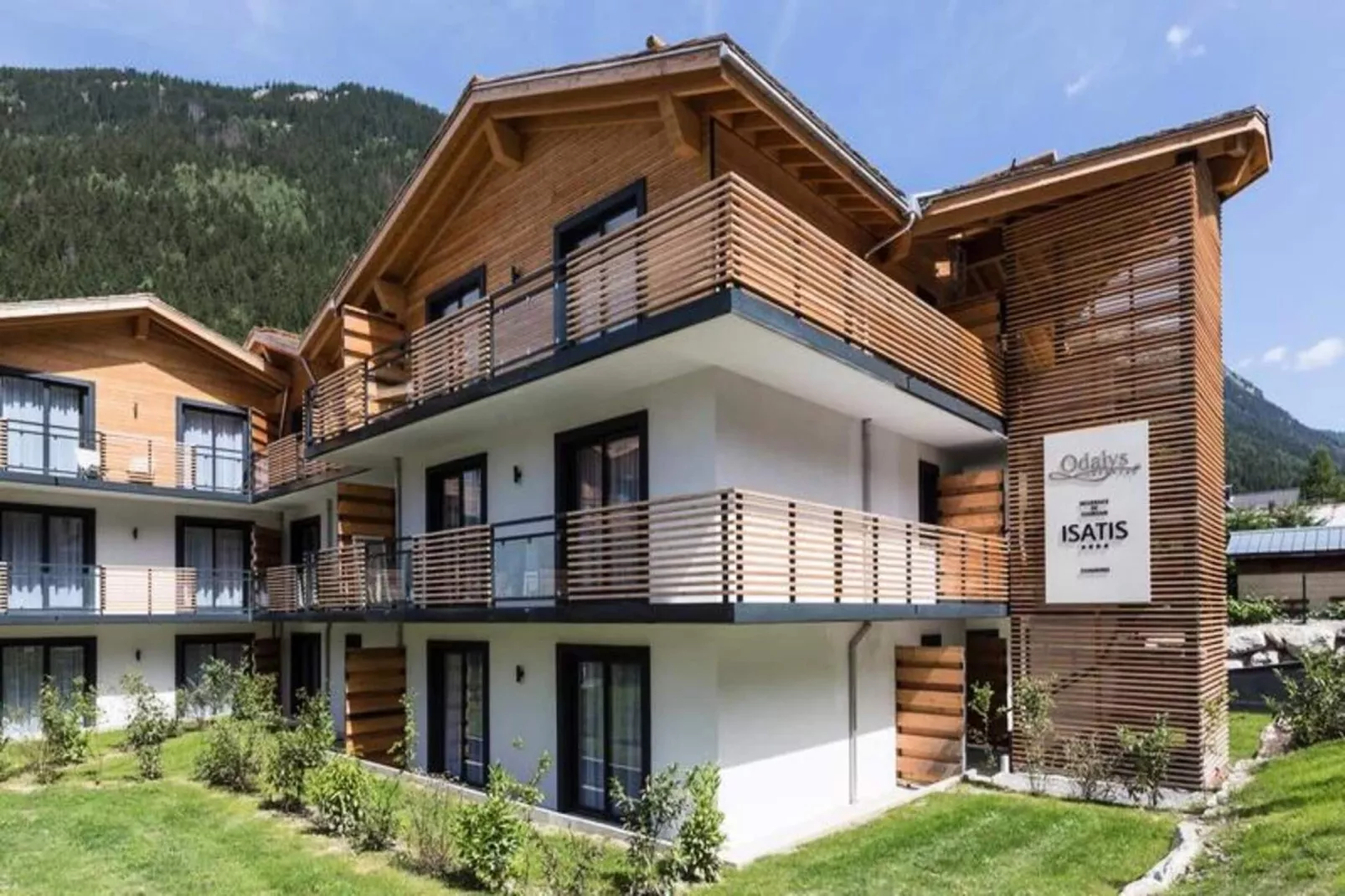 Résidence Prestige Odalys Isatis****-Buitenkant zomer