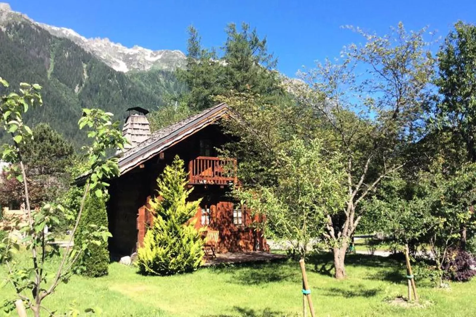 Résidence Sepia-Buitenkant zomer