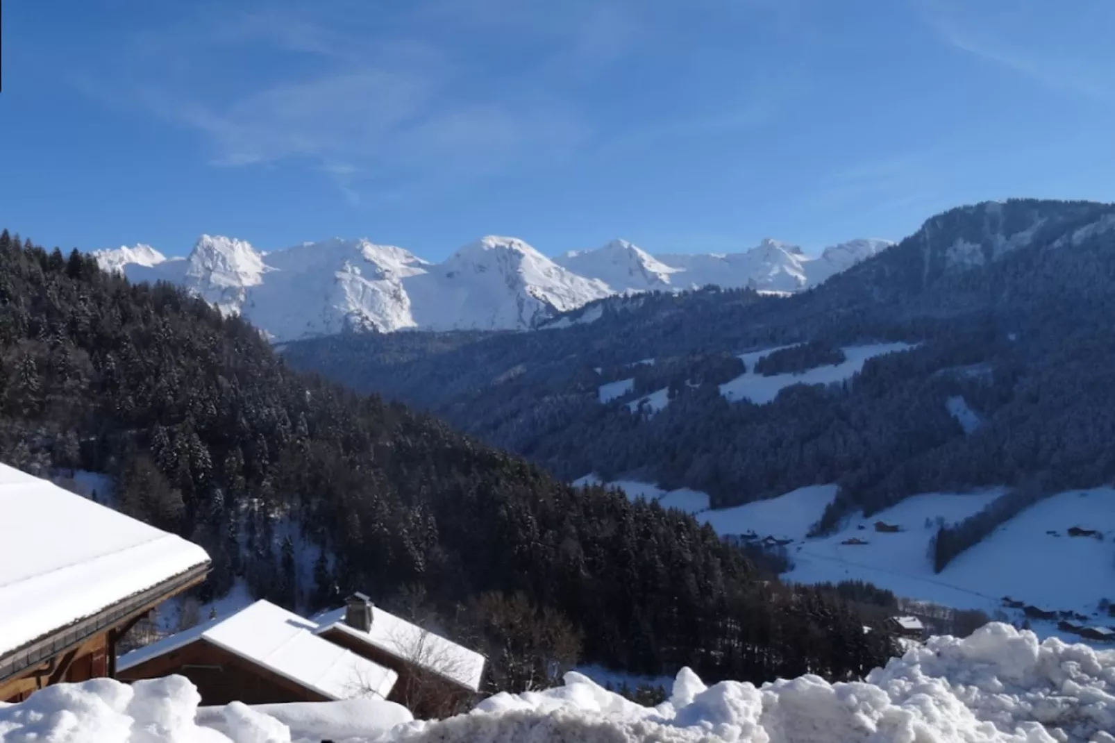 Résidence Charvet-Gebied winter 5km