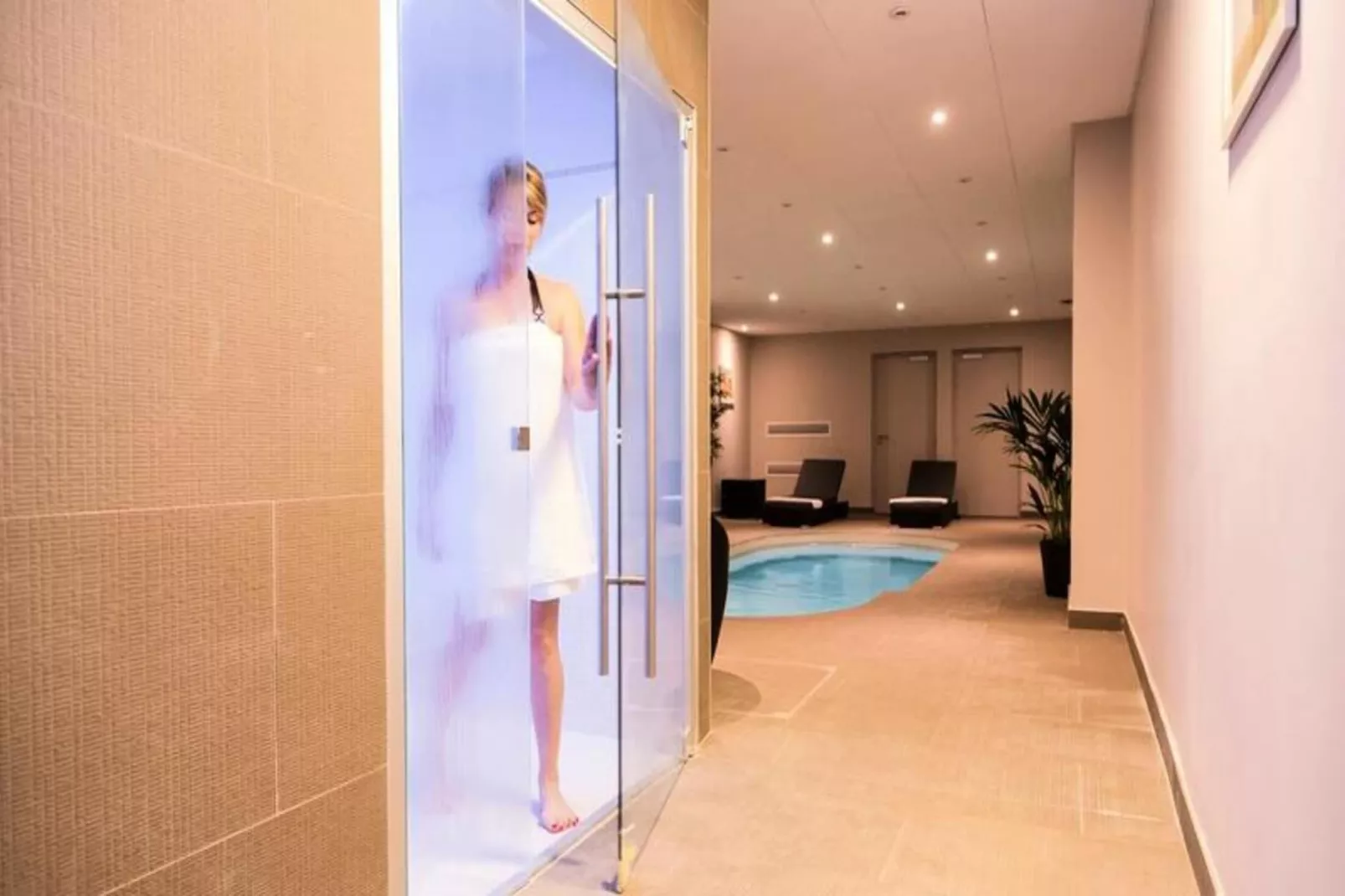 Appart'hôtel Odalys Paris XVII-Buitenkant zomer