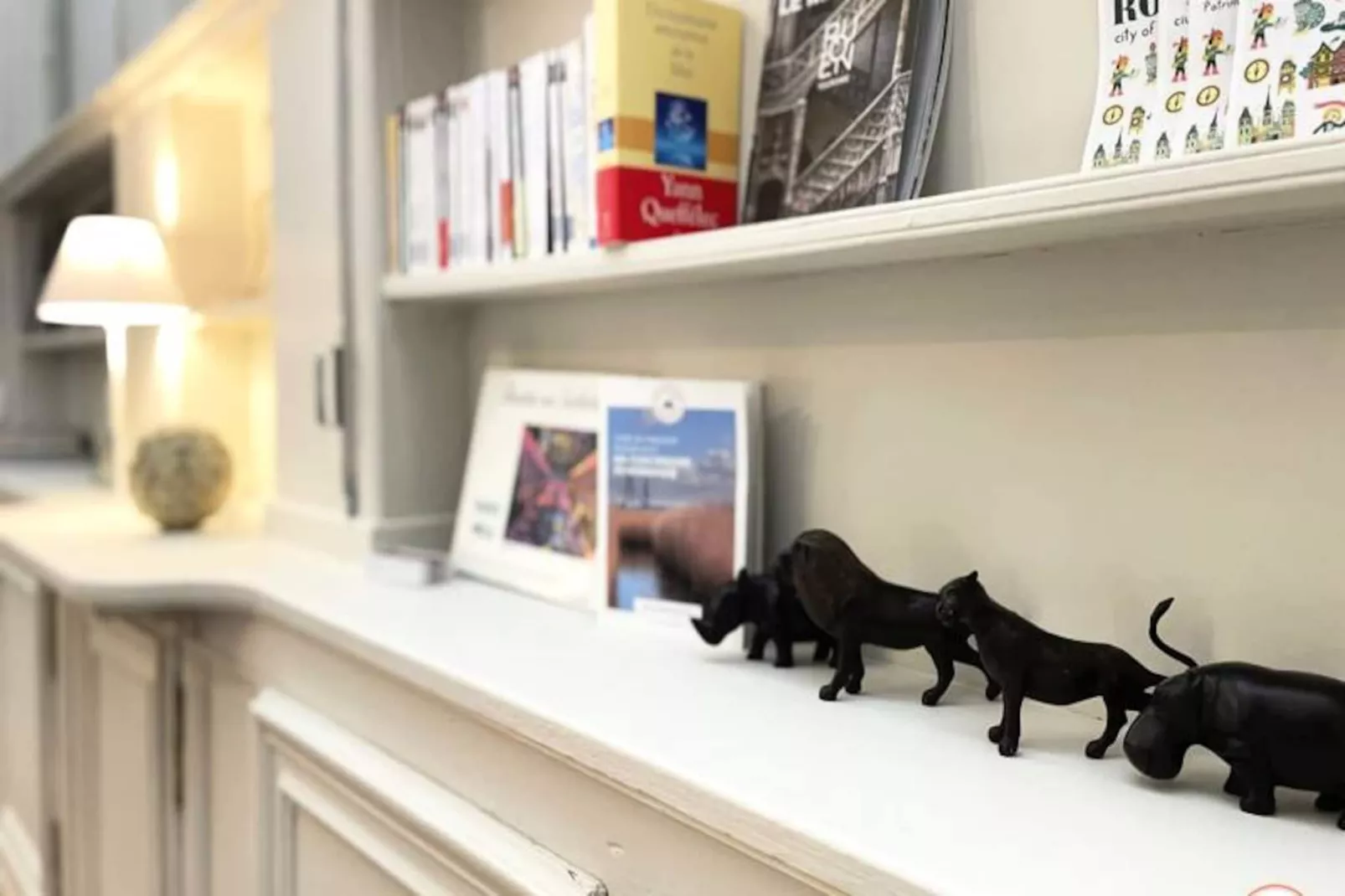 🌟 Le Crosne - Parking - Standing - Calme-Image-tags.