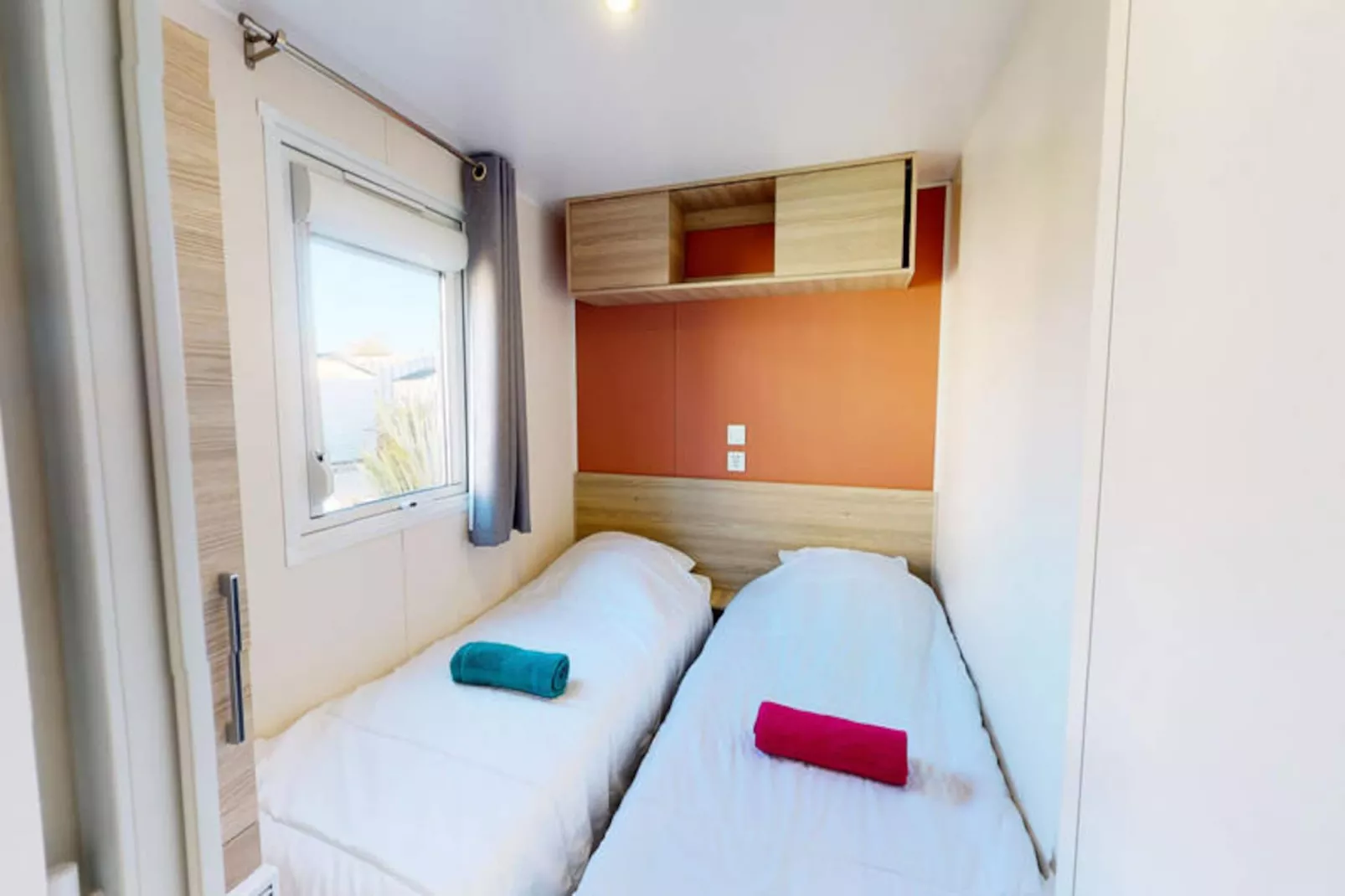 Mobil Home - Bungalow - Cottage à Saint-Hilaire-de-Riez-Image-tags.