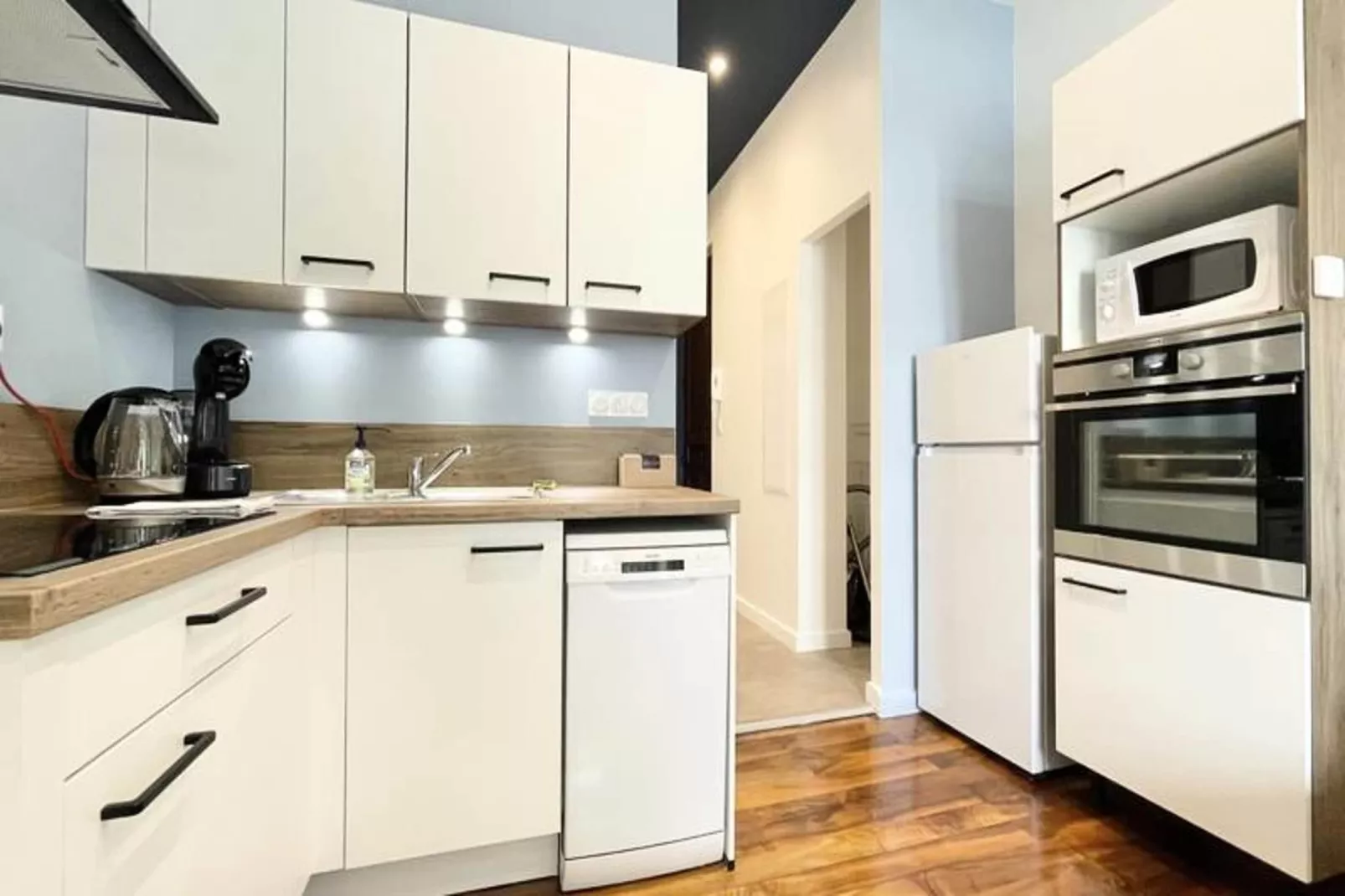 Le Cadet 👨&zwj;👩&zwj;👦&zwj;👦| Jean Jaur&egrave;s |tram A, B E E | T2 Tout &eacute;quip&eacute;-Keuken