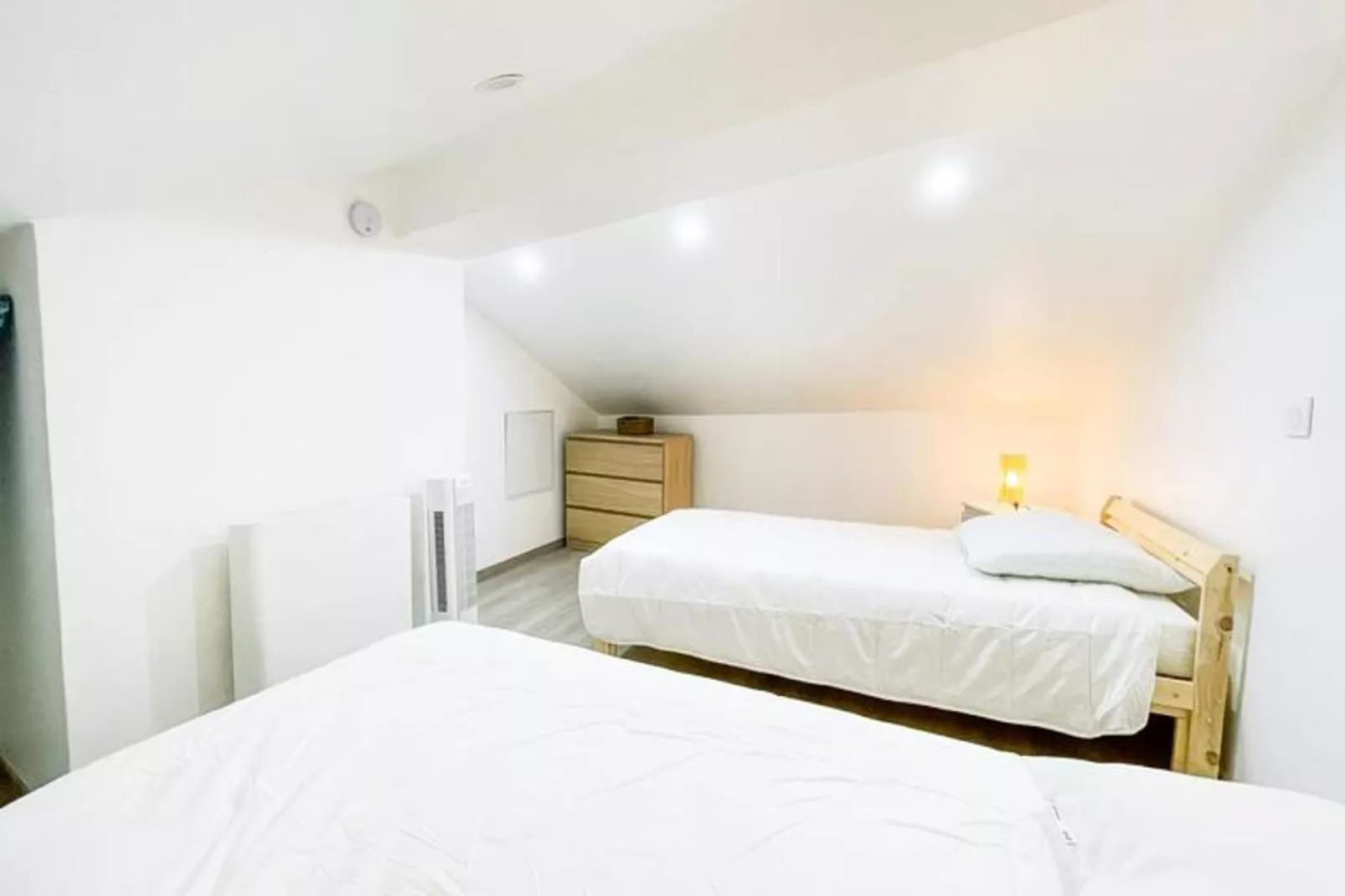 Le Duplex 🌞 Calme & R&eacute;nov&eacute;|-Slaapkamer