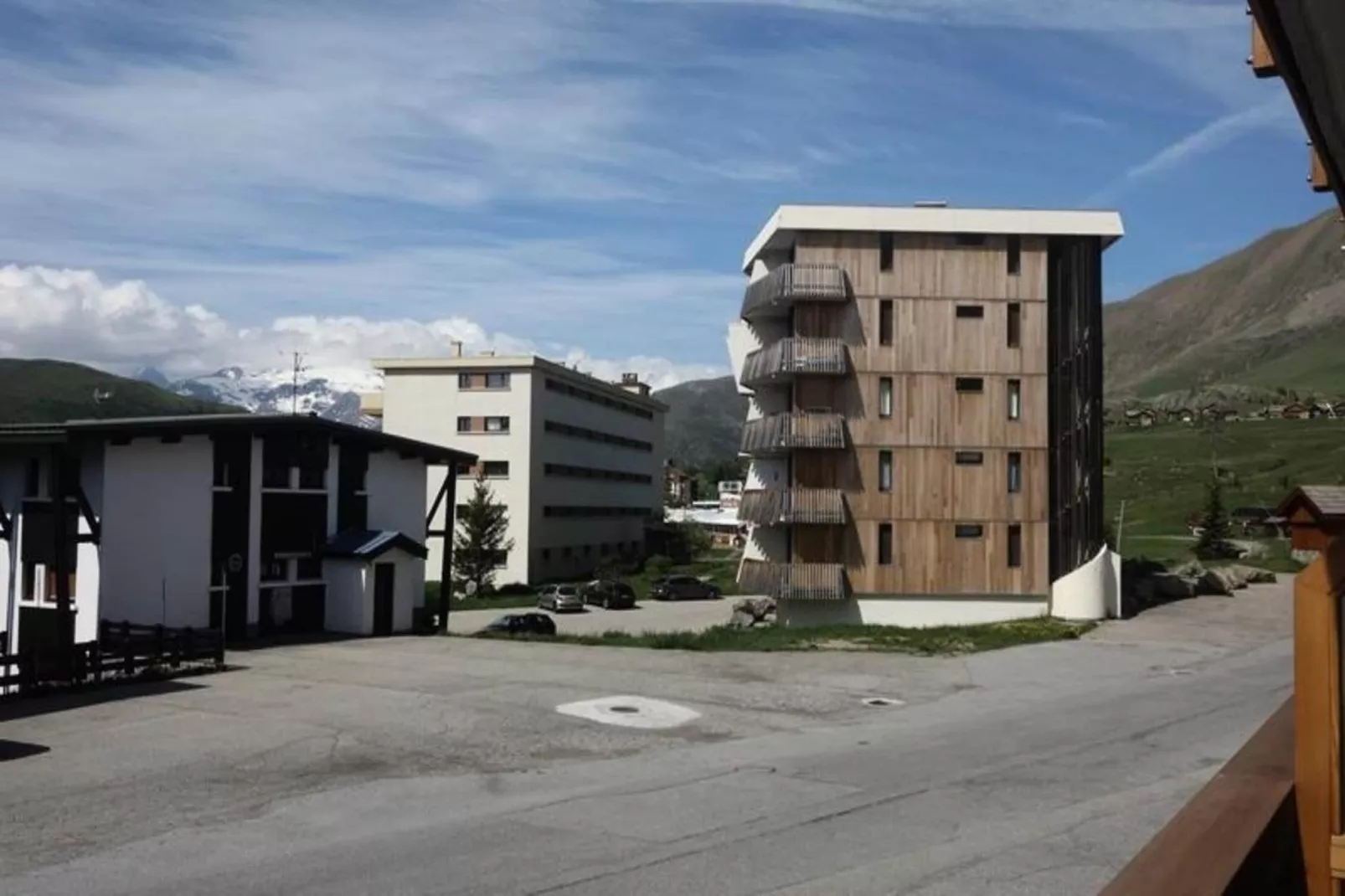 Résidence Samovar-Buitenkant zomer