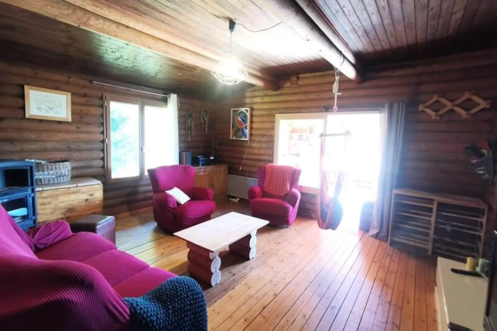 Chalet En Rondins ,  Sommet Du Revard-Image-tags.