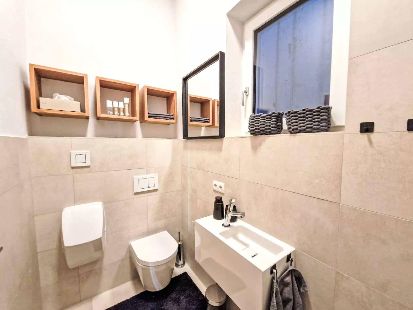 The Rock Design-Binnen