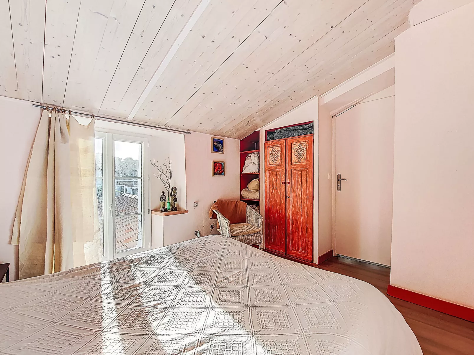 Charme et Confort en bord de mer-Binnen