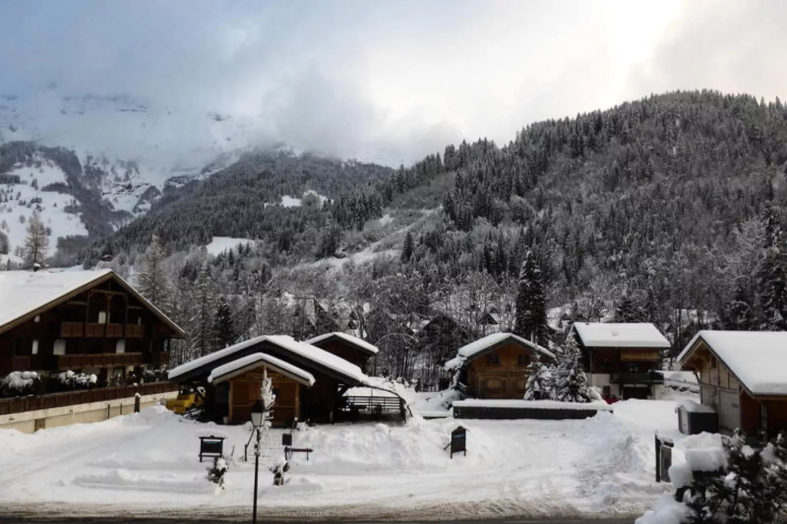 Résidence Les Cimes D'or A-Buitenkant zomer