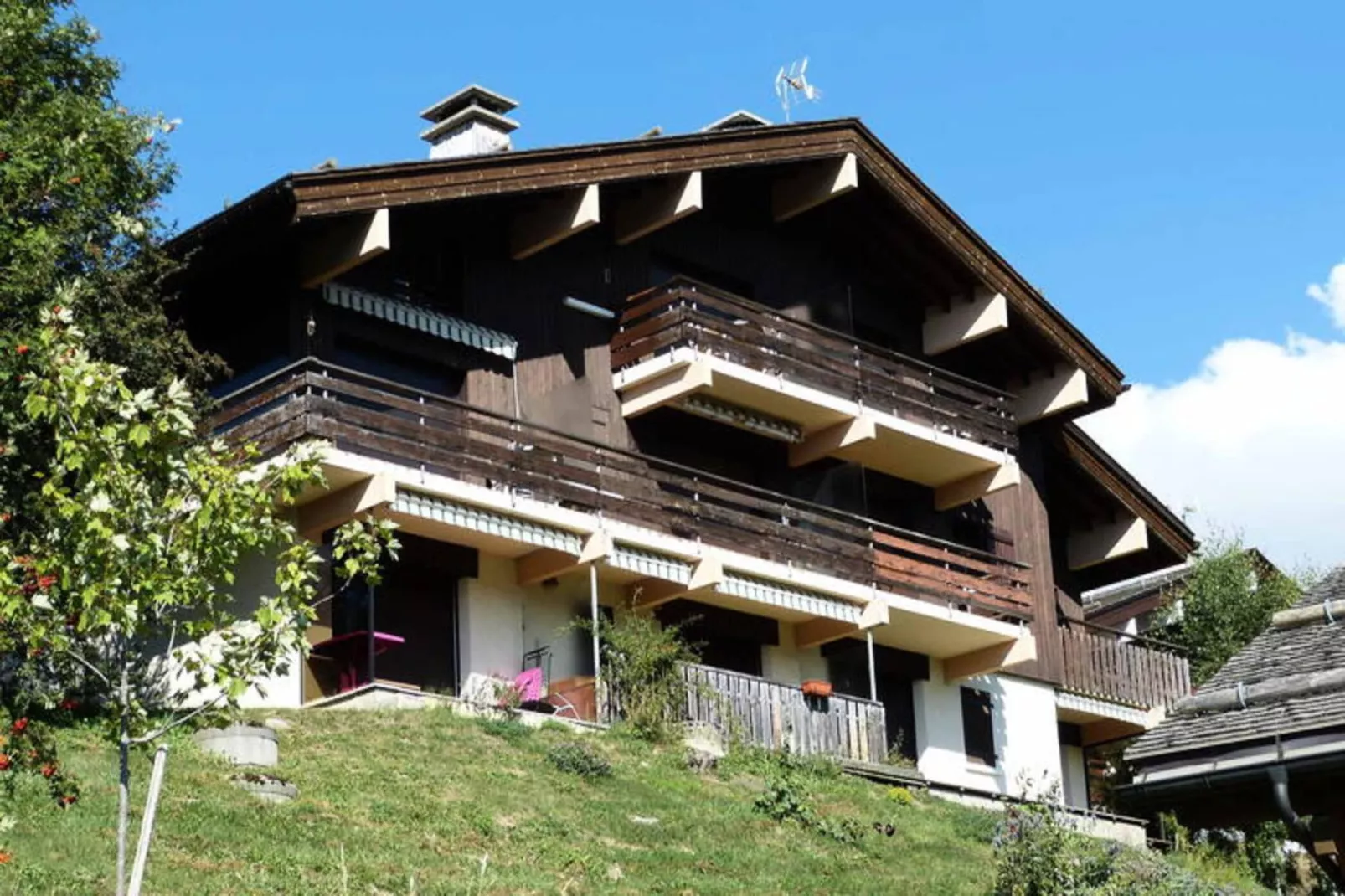 Résidence Belvedere 2-Buitenkant zomer