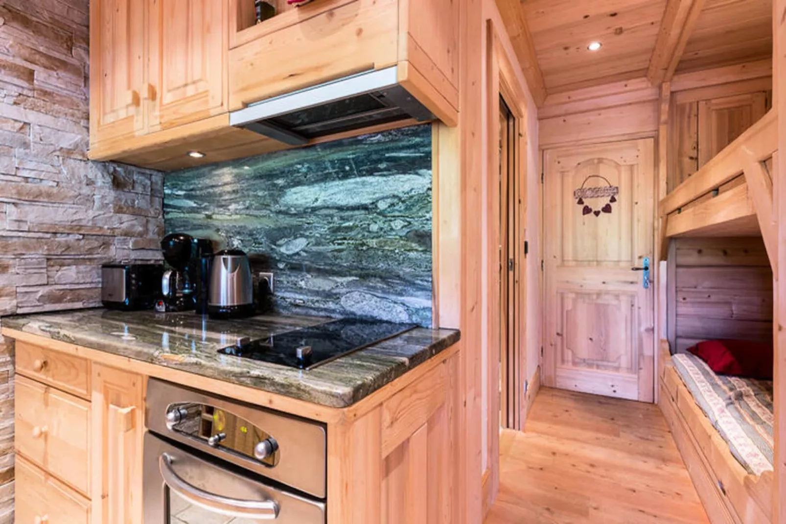 Résidence Aiguille Verte-Buitenkant zomer