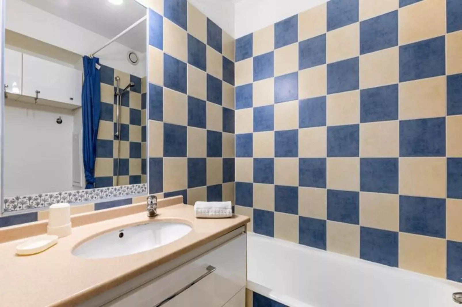 Hyeres Parc - maeva Home-Buitenkant zomer