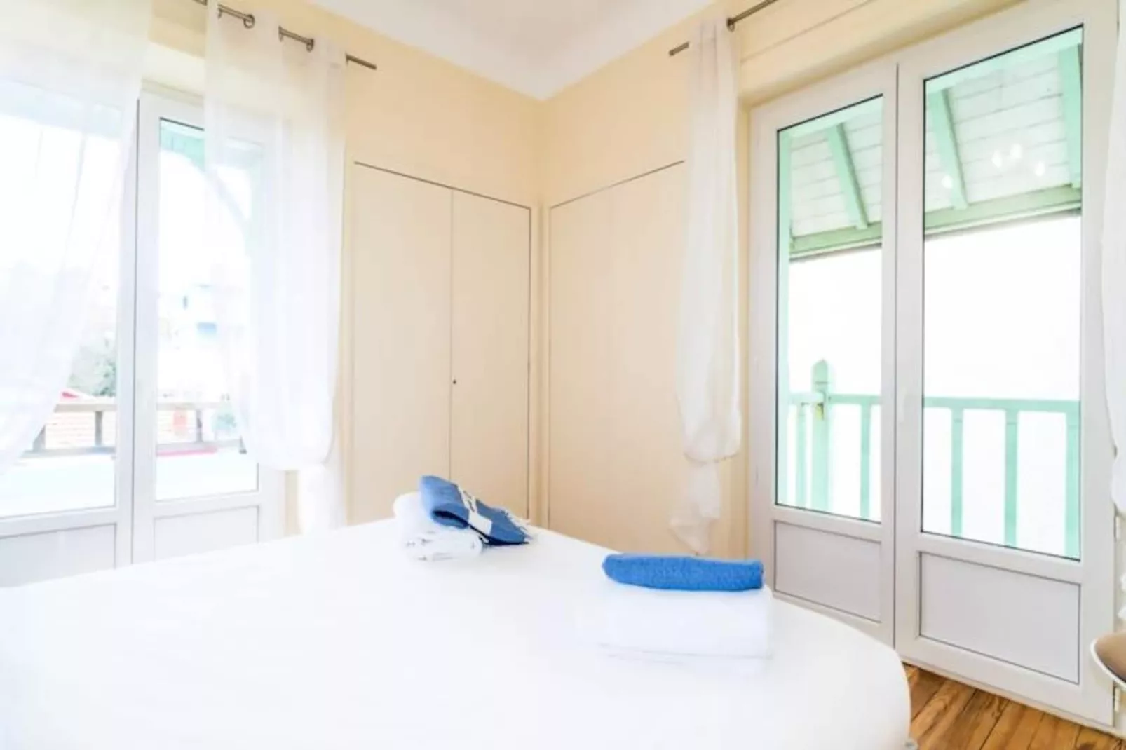 Somptueuse Demeure Arcachonnaise De Caract&egrave;re Avec Acc&egrave;s Direct &agrave; La Plage-Image-tags.