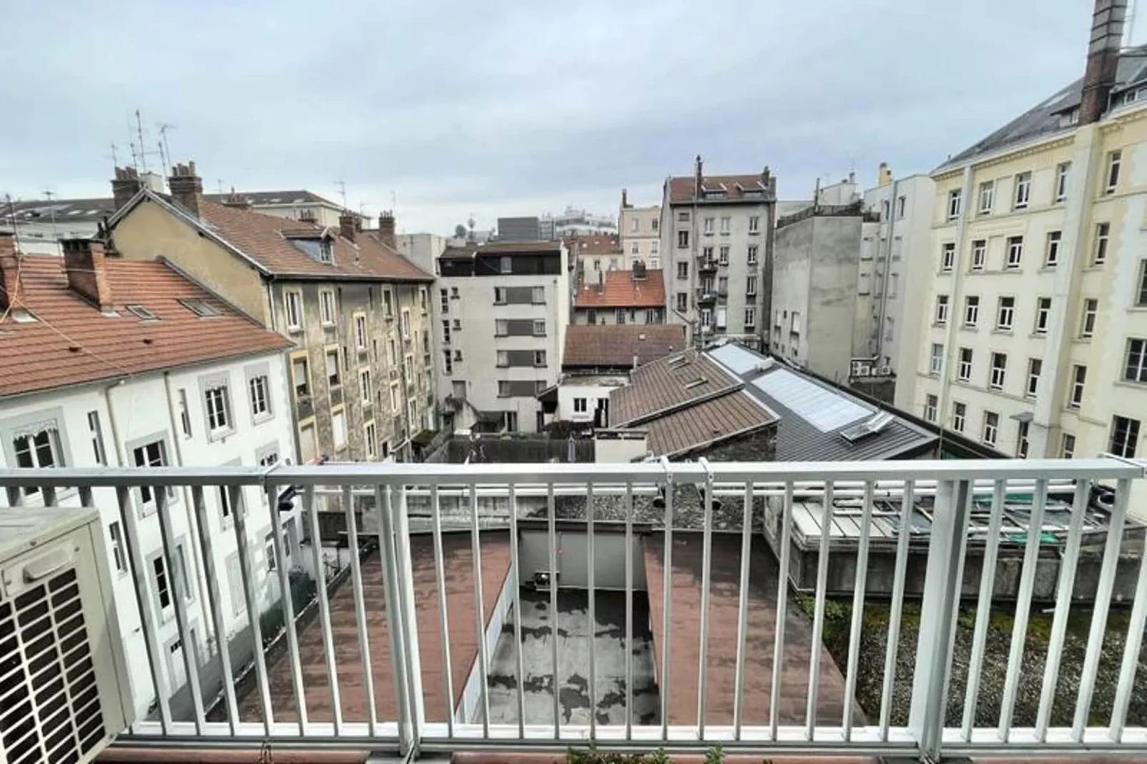 |chez Faffa 𓅂 | Spacieux T5 | Gare Sncf |-Terrasbalkon