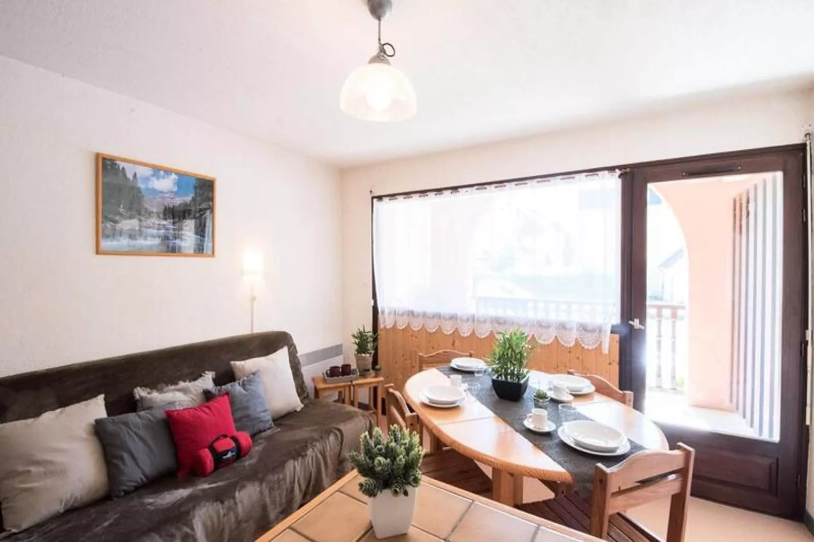 Résidence Portes Du Soleil B-Eetkamer