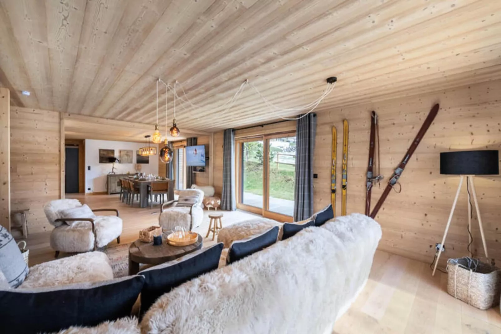 Résidence Demimeige-Buitenkant zomer