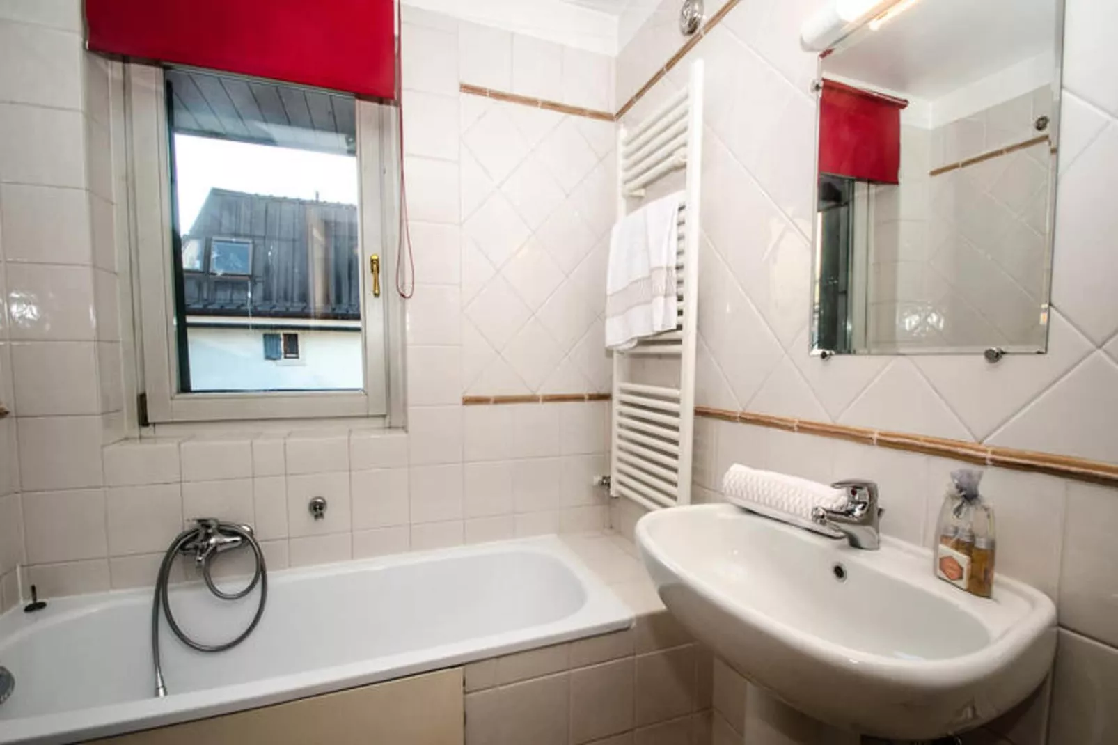 Résidence Androsace-Badkamer