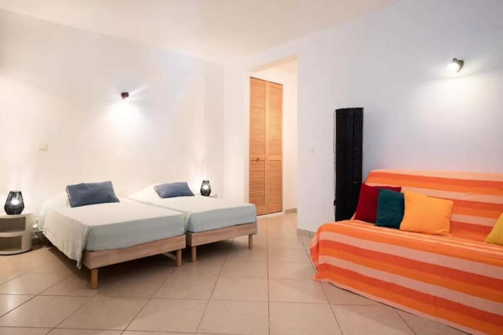 Villa Nora-Image-tags.