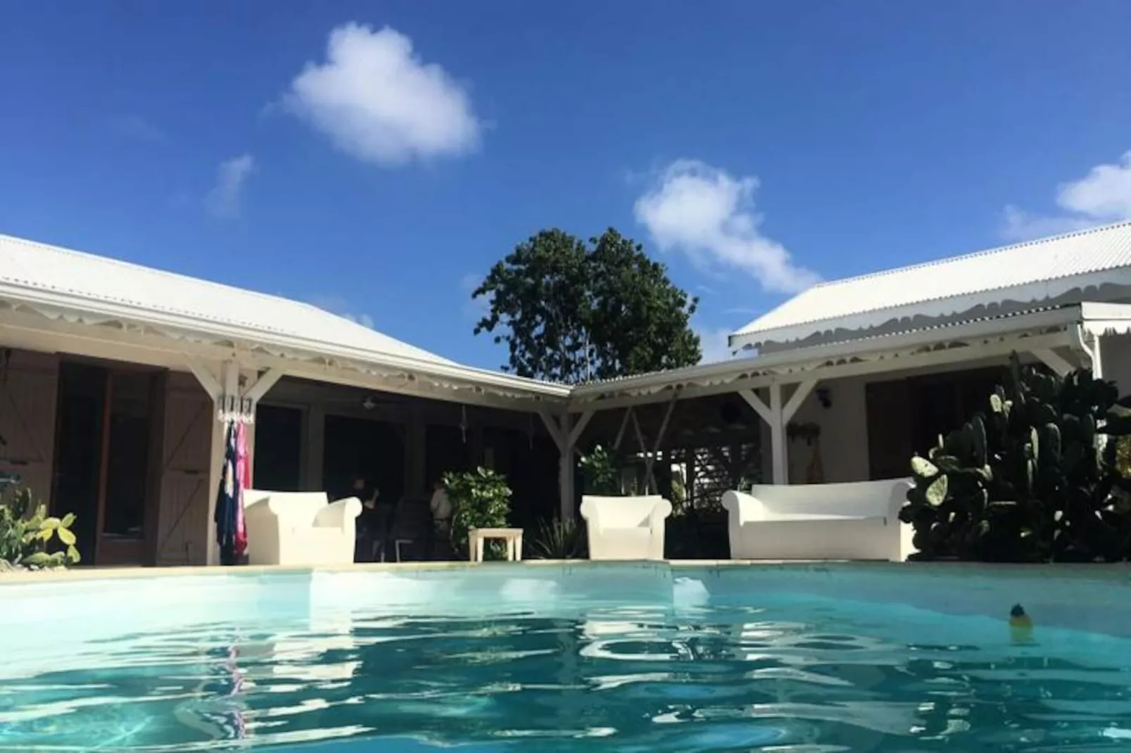 Villa Secr&egrave;te-Image-tags.