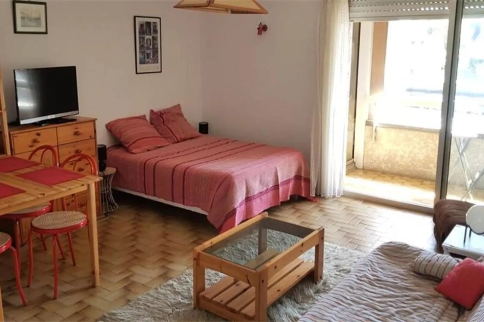 Résidence Maitre De Port-Buitenkant zomer