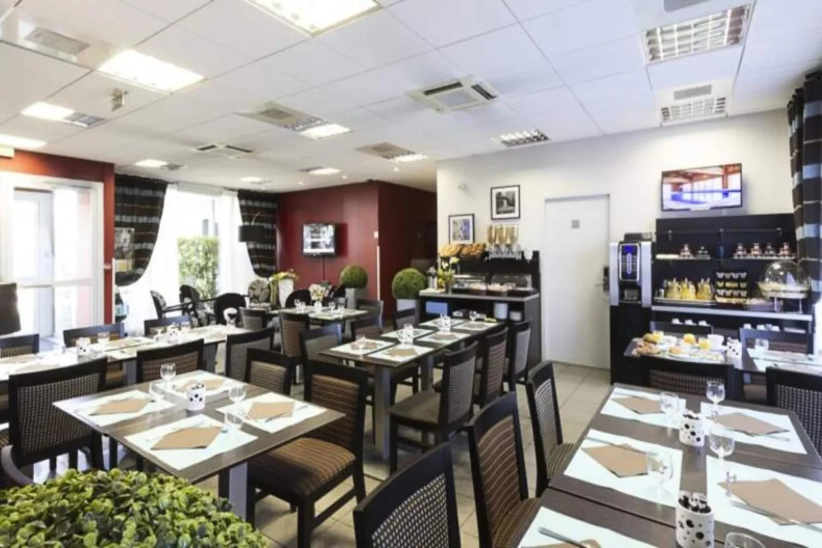 Néméa Appart'Hôtel Toulouse Saint Martin***-Buitenkant zomer