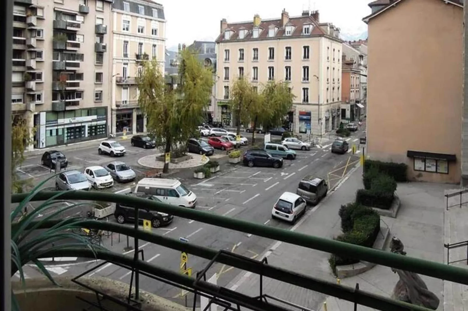 | Le Fantasque💃🏻| Hyper-centre, Commerces &agrave; Proximit&eacute; | T2-Terrasbalkon