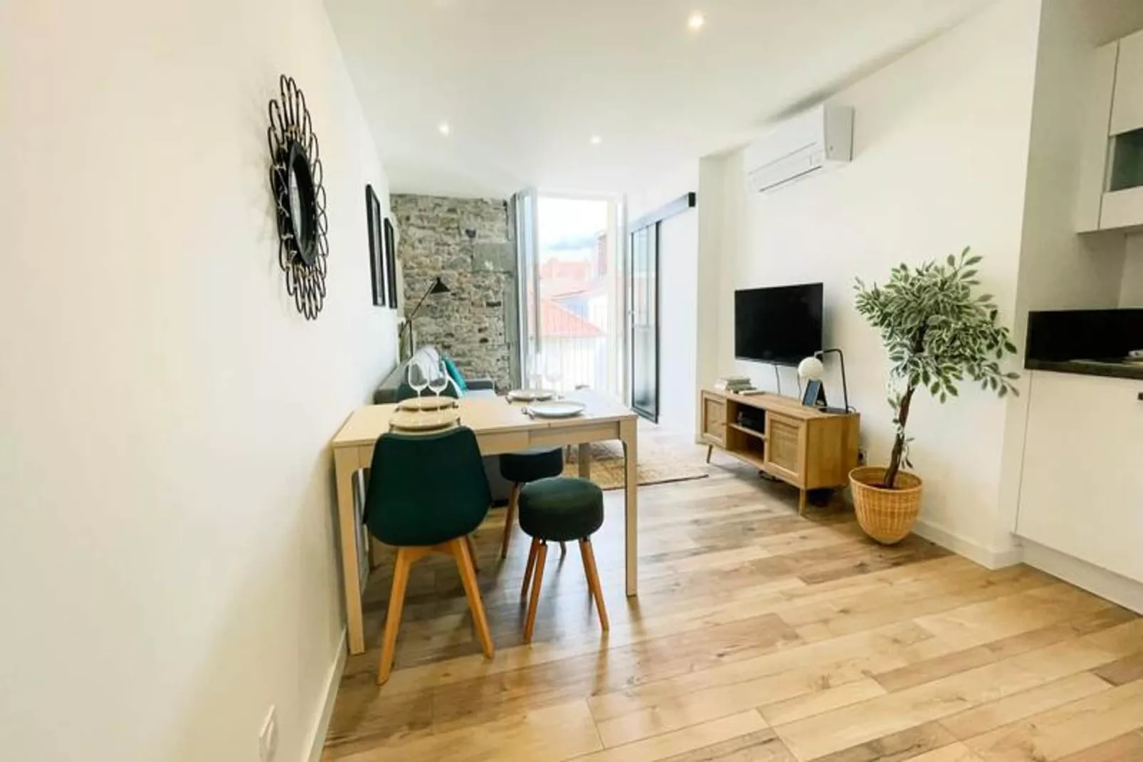 Le T2 Lumineux En Hyper-centre Pi&eacute;ton 🌞-Eetkamer