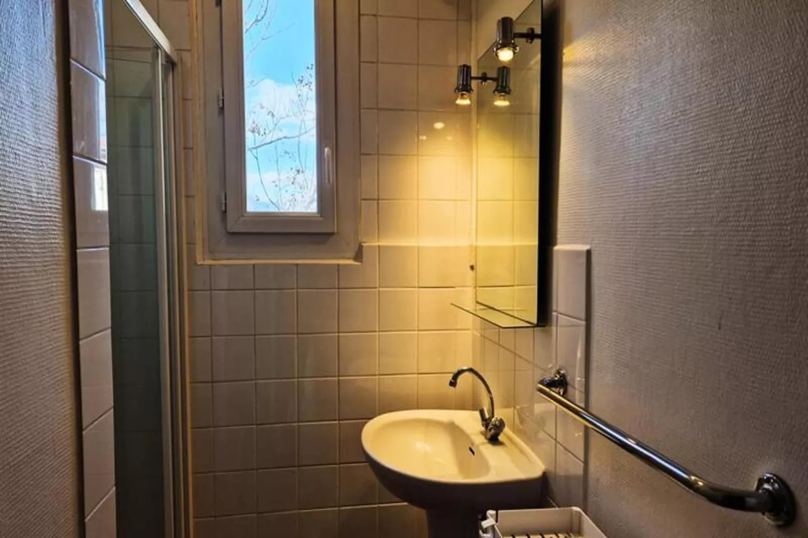 Le Spacieux T3 Pour 4 Proche De Gem Et La Gare 🗻-Badkamer