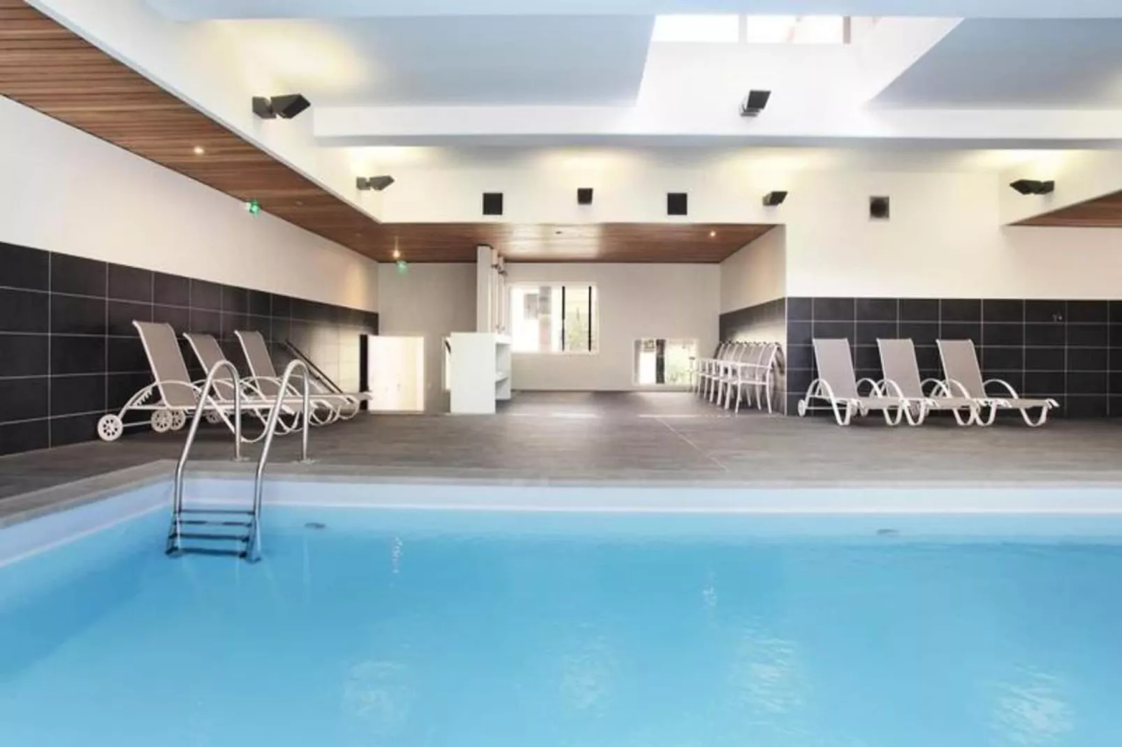 Appart'hôtel Odalys Confluence-Buitenkant zomer