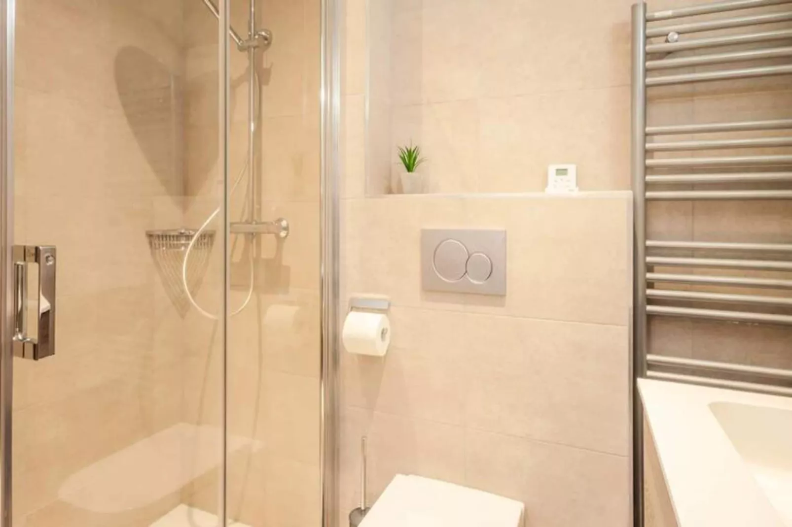 Résidence Les Portes Du Pleney-Badkamer