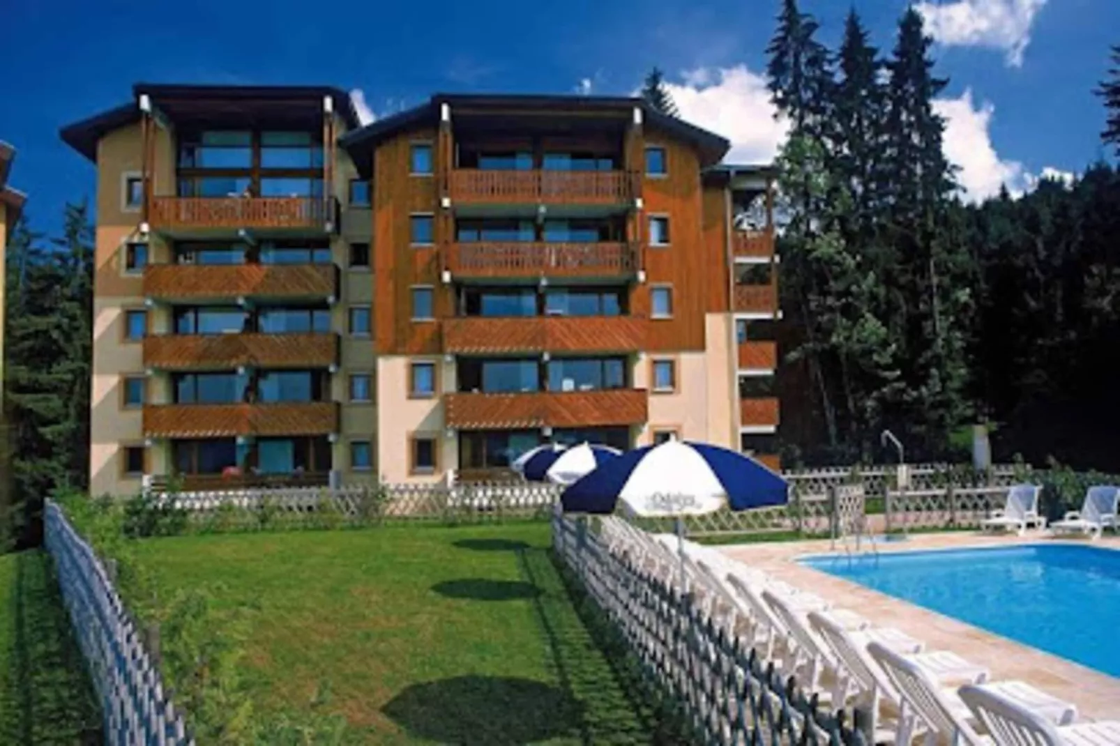 Résidence Odalys Le Buet**-Buitenkant zomer