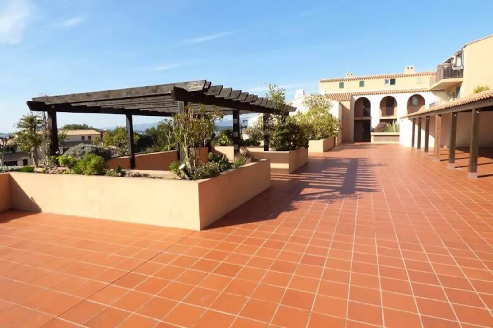 Résidence Lis Olivades-Image-tags.