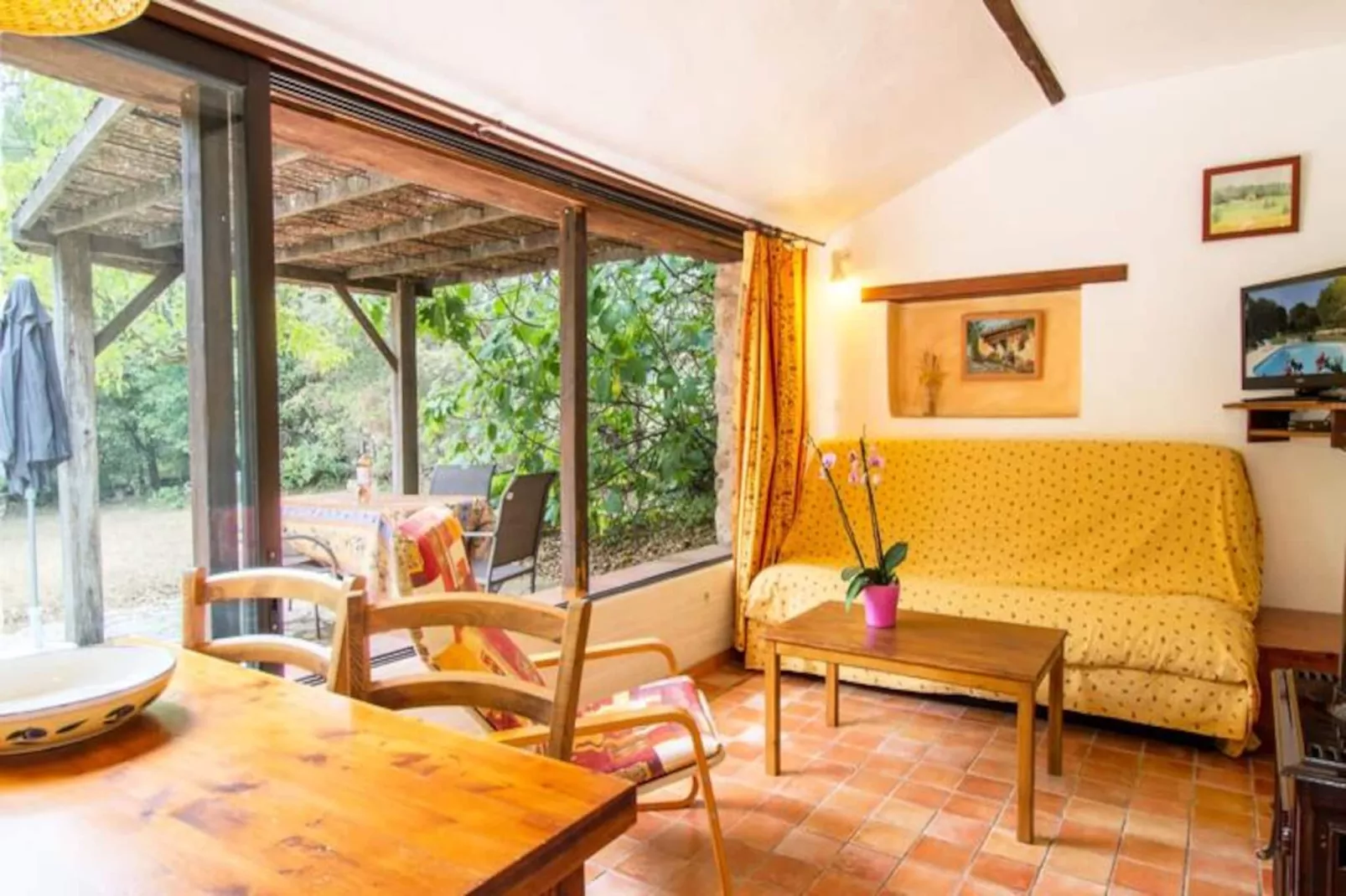 Lou Petarel, Mas Proven&ccedil;al Typique Avec Piscine Partag&eacute;e, Calme, Nature-Image-tags.