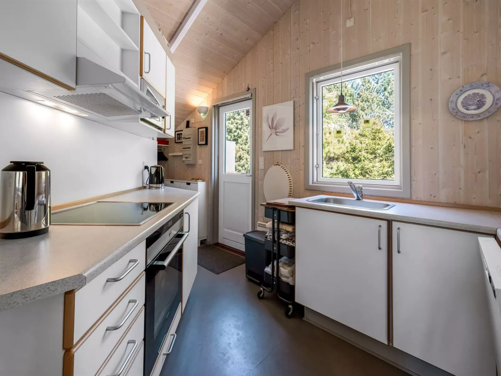 "Elba" - 275m to the fjord-Binnen