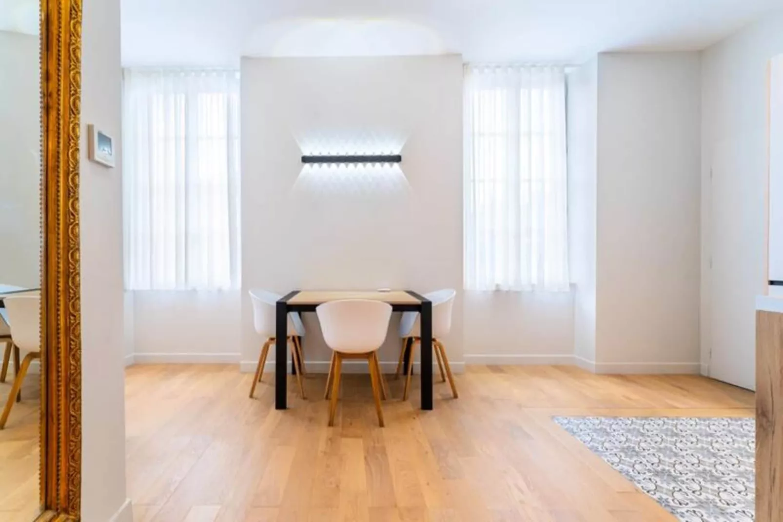 Charmant Appartement Pour 4 Au C&oelig;ur De Bordeaux-Buitenkant zomer