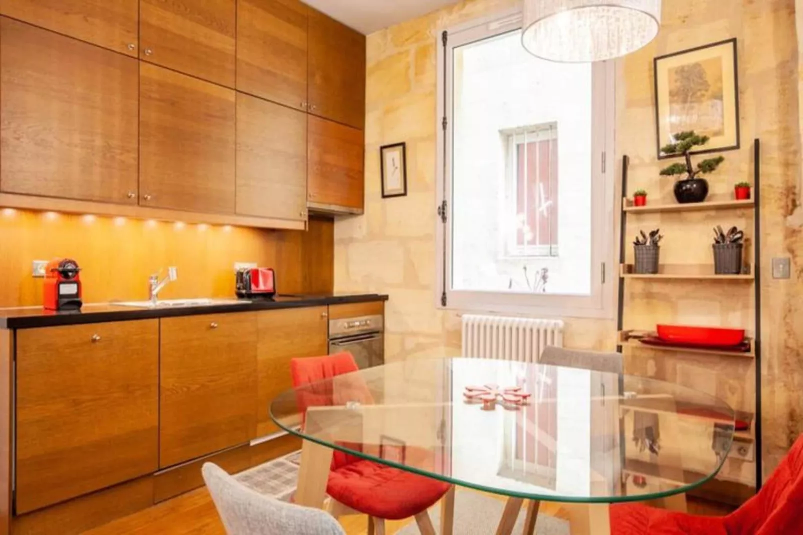 Superbe Appartement &agrave; La Belle Pierre Pour 4 Dans La Rue Des Antiquaires-Buitenkant zomer